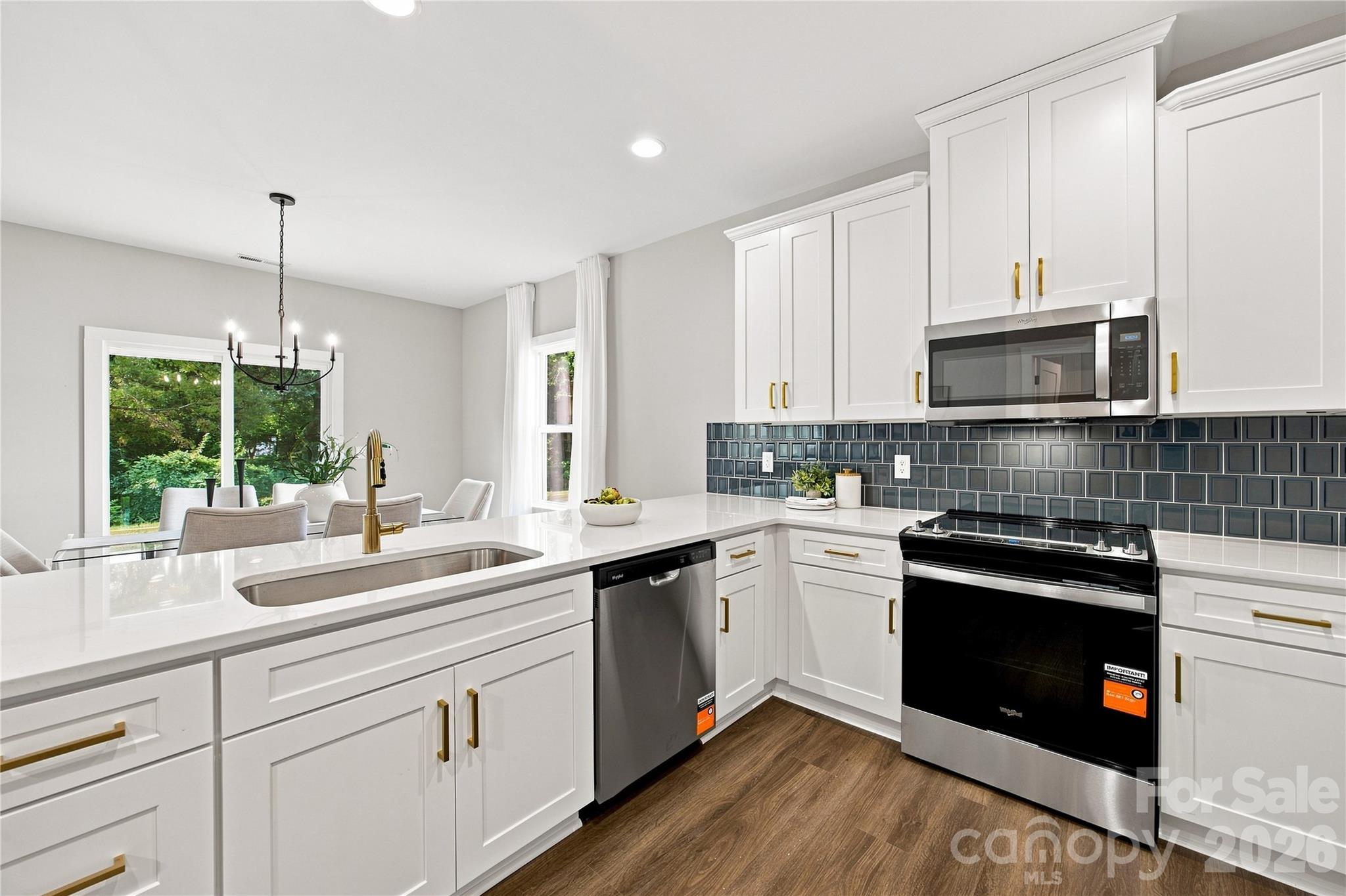 2211 W Seventh Avenue — Gastonia