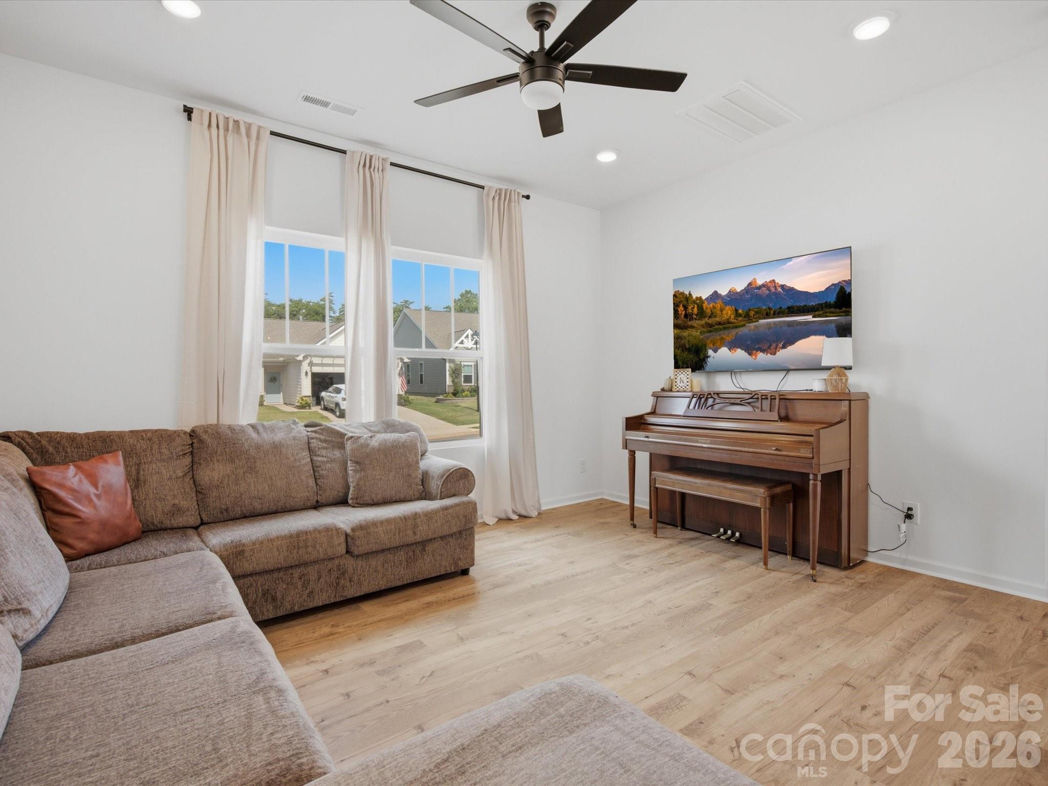 24068 Sailfish Drive — Lancaster