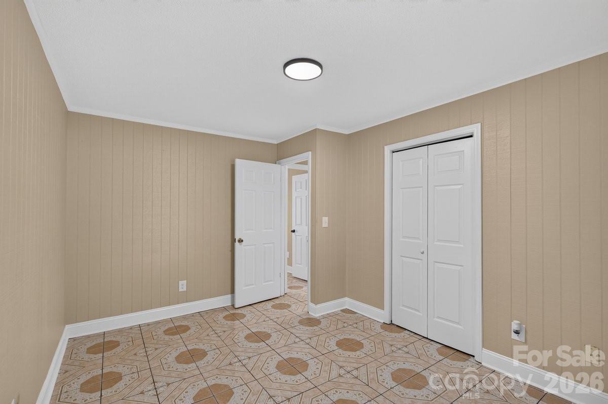 407 S Trenton Street — Gastonia