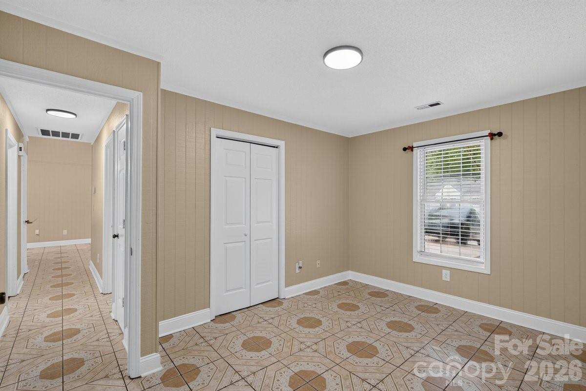 407 S Trenton Street — Gastonia