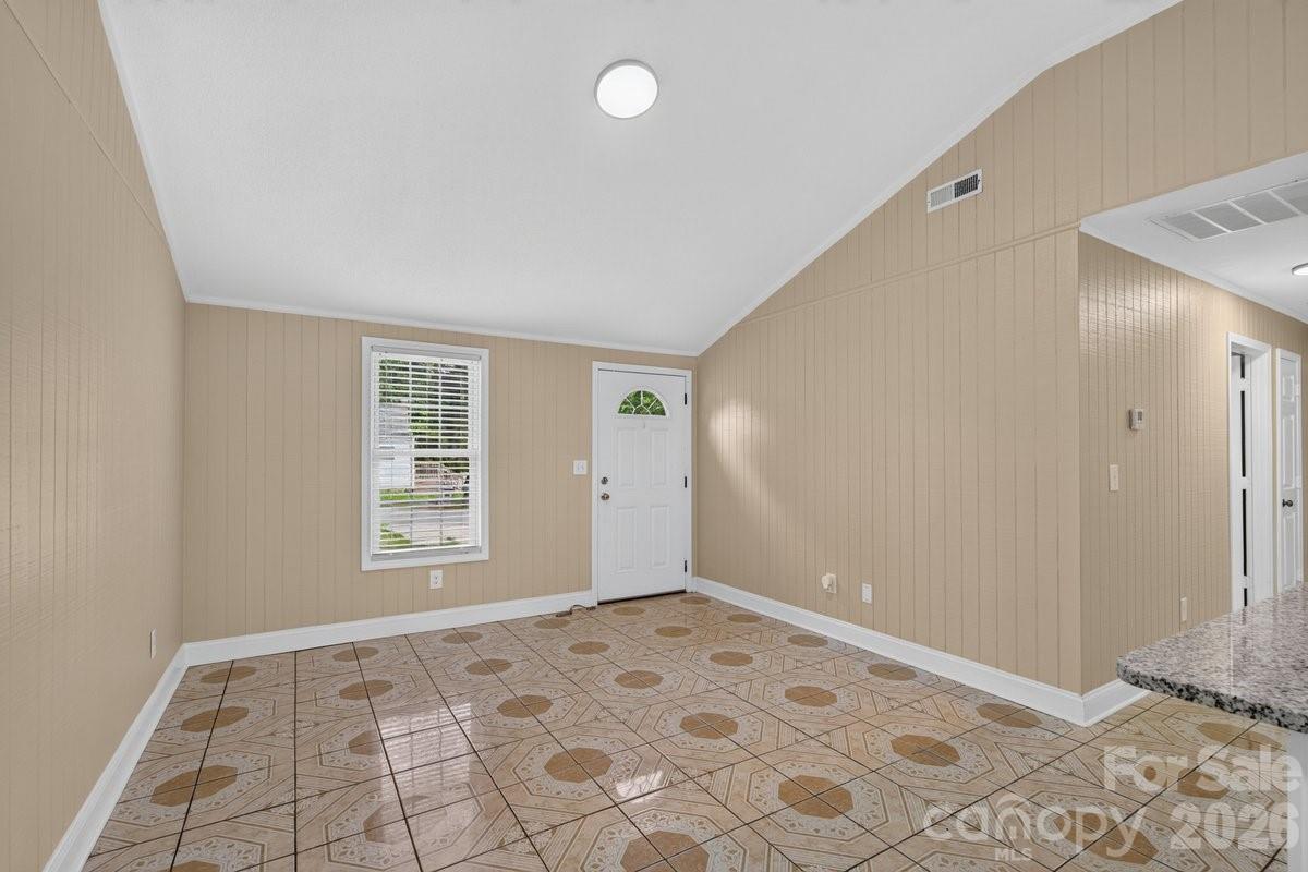 407 S Trenton Street — Gastonia