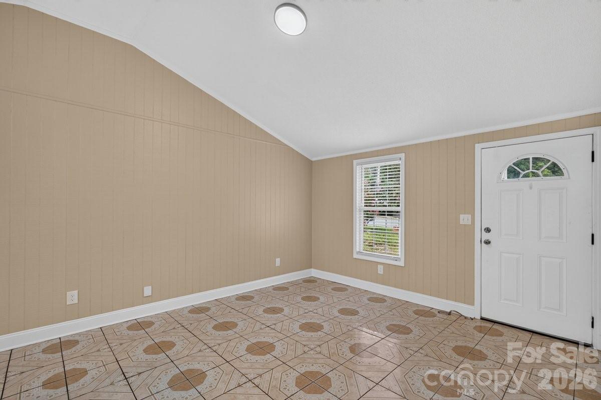 407 S Trenton Street — Gastonia