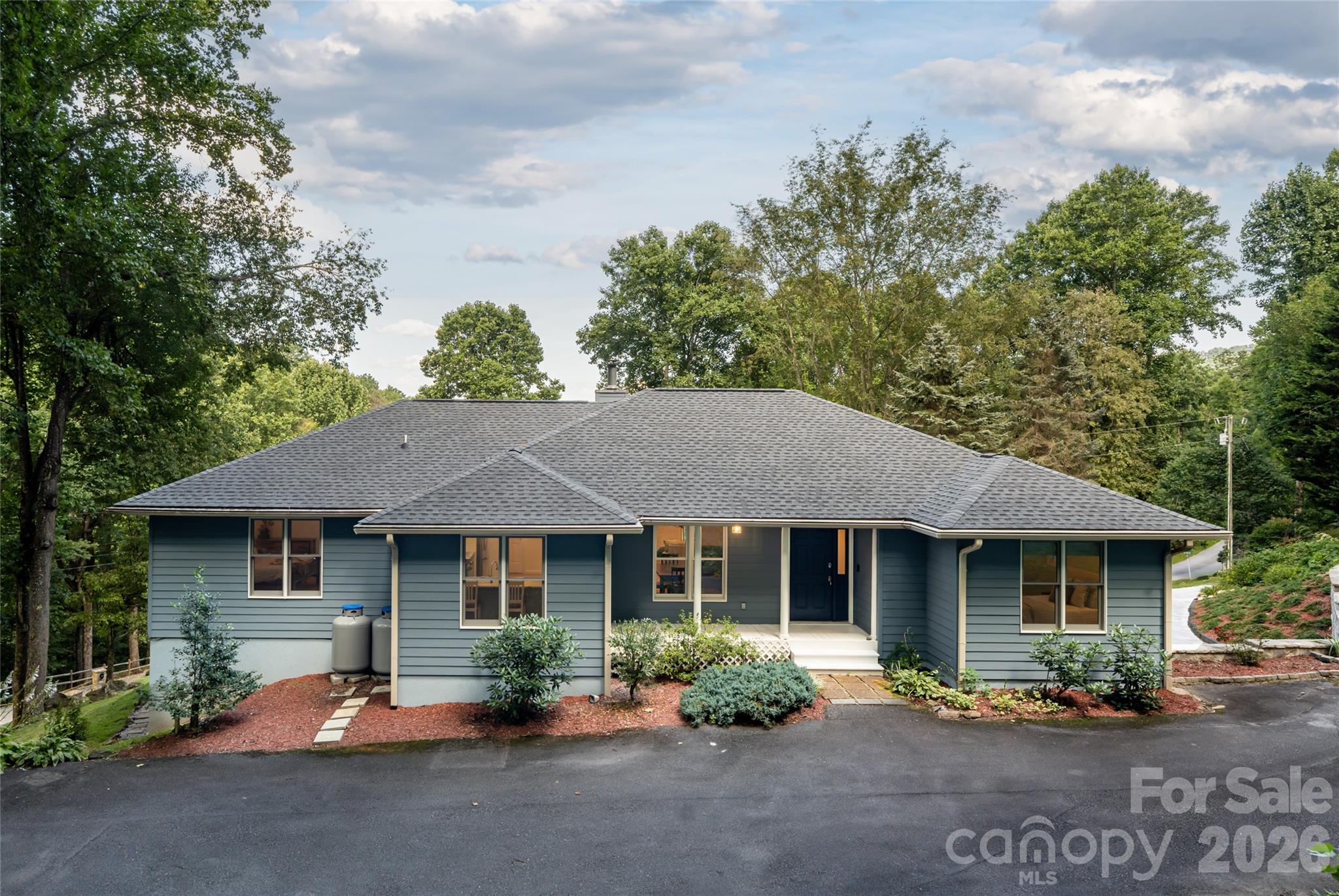 80 Range Drive — Maggie Valley