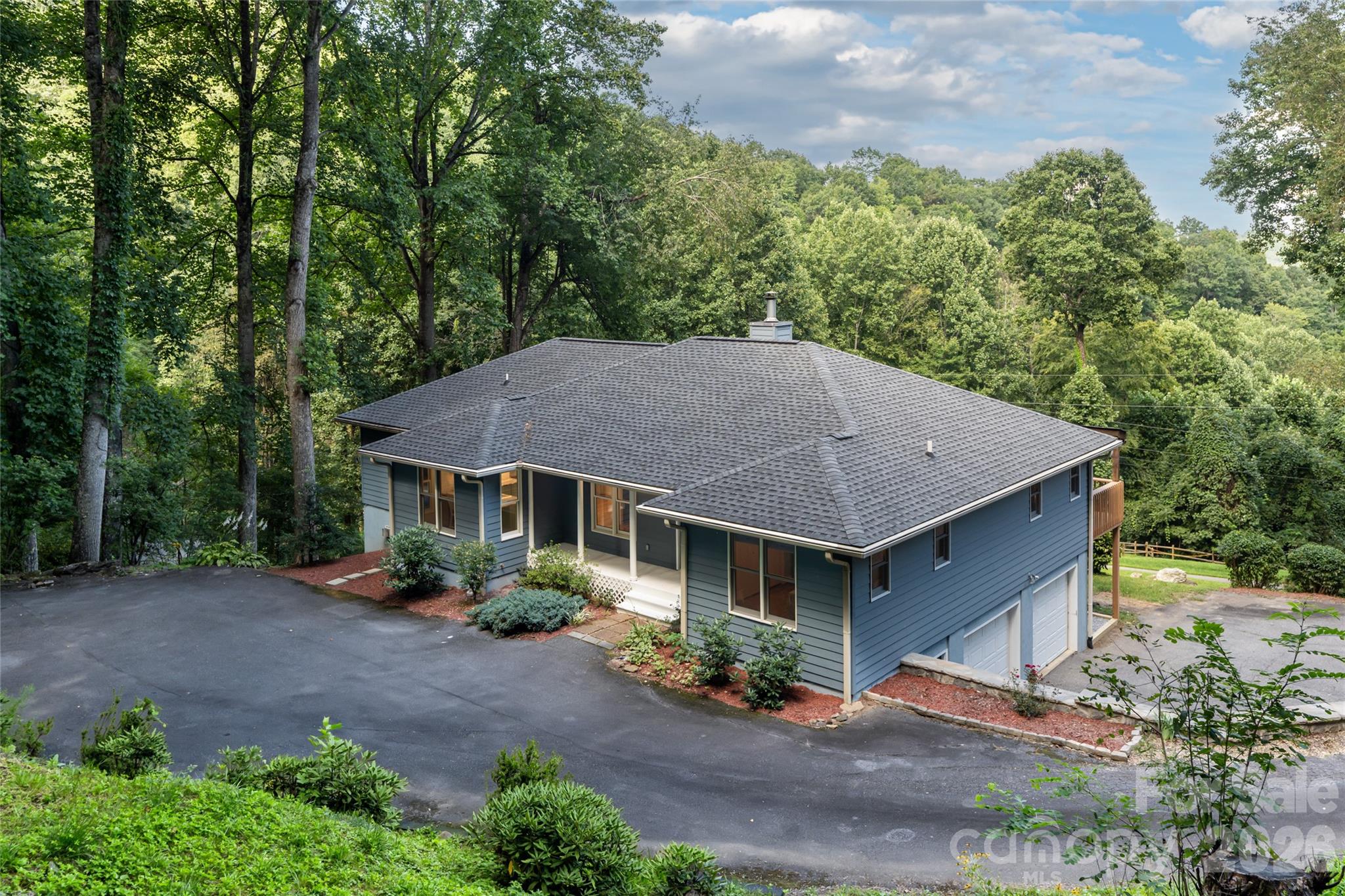 80 Range Drive — Maggie Valley