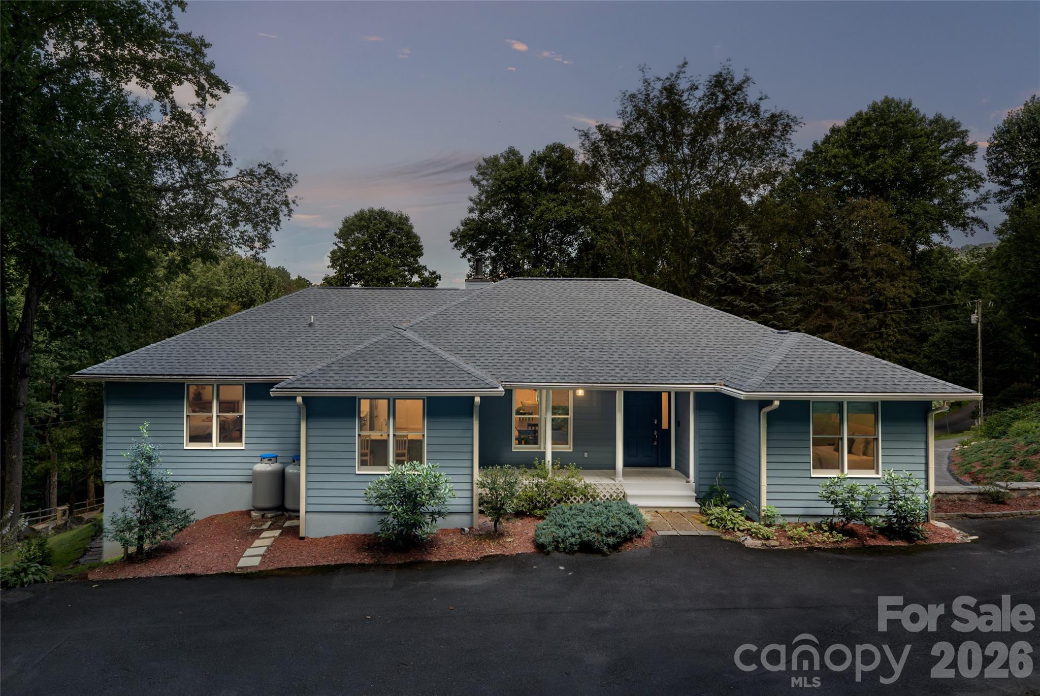 80 Range Drive — Maggie Valley