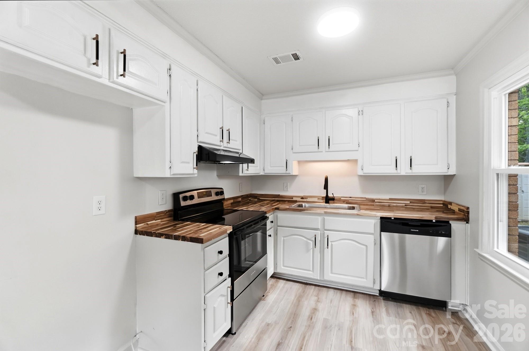 9933 Starwood Drive — Charlotte