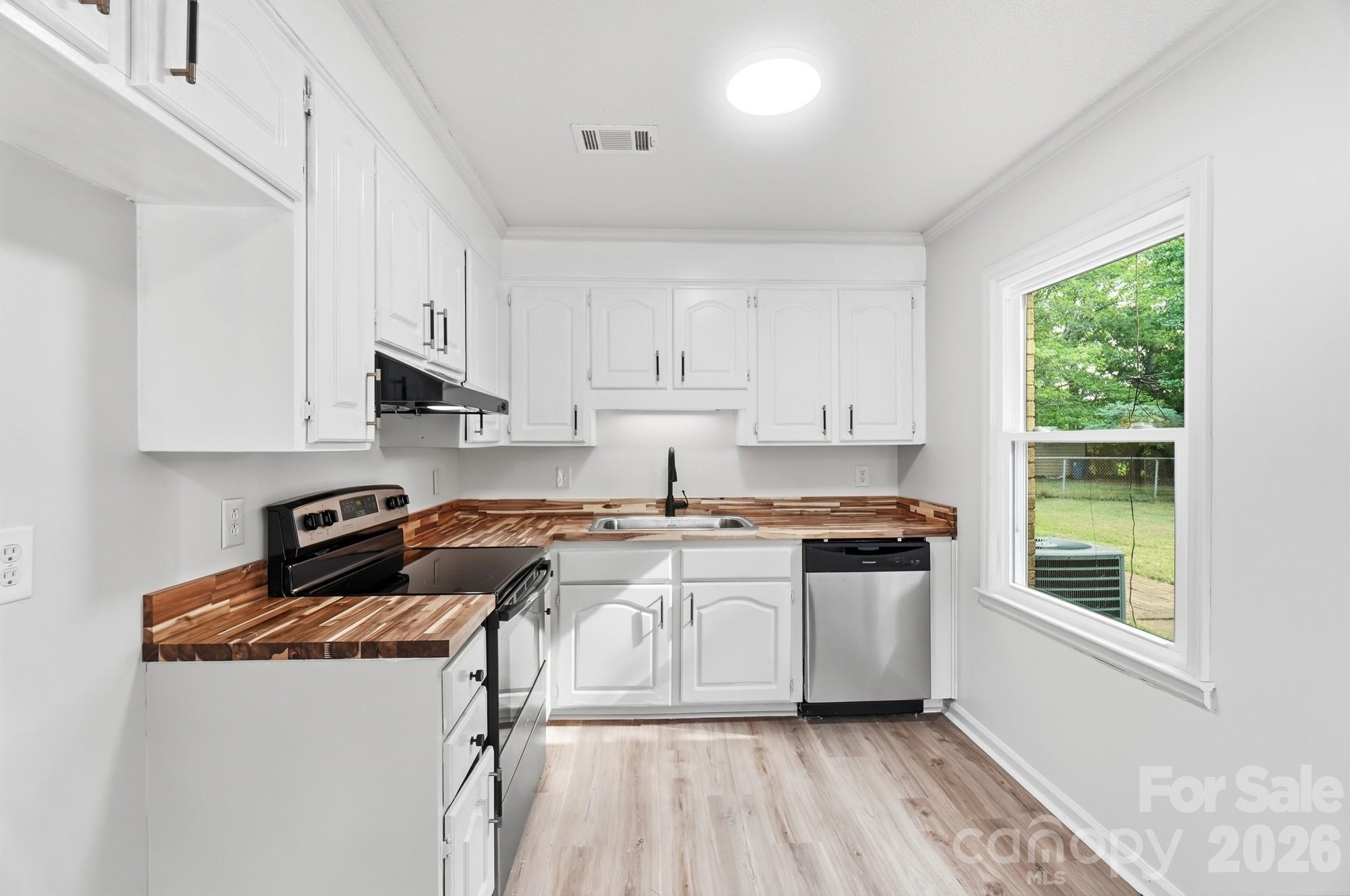 9933 Starwood Drive — Charlotte