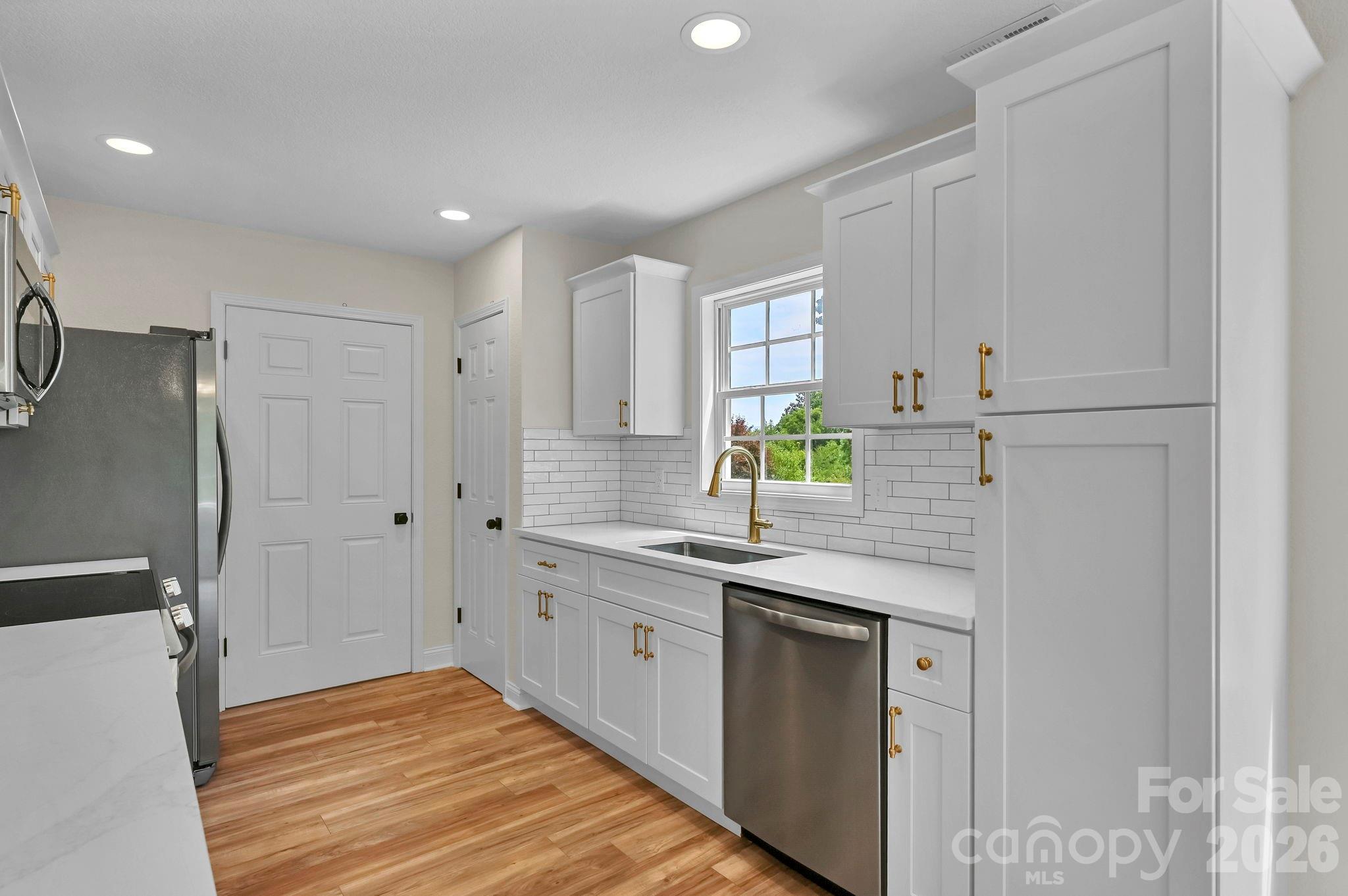 157 Scarlett Ridge Drive — Marshall
