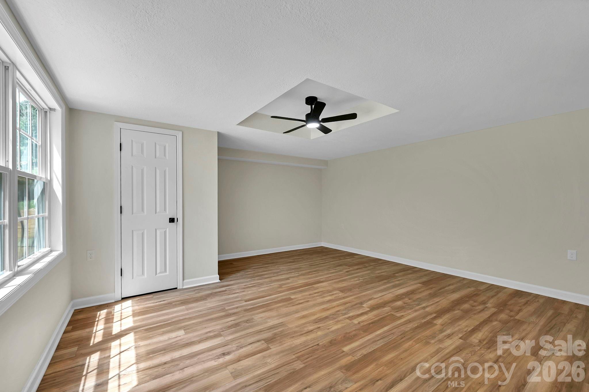 157 Scarlett Ridge Drive — Marshall