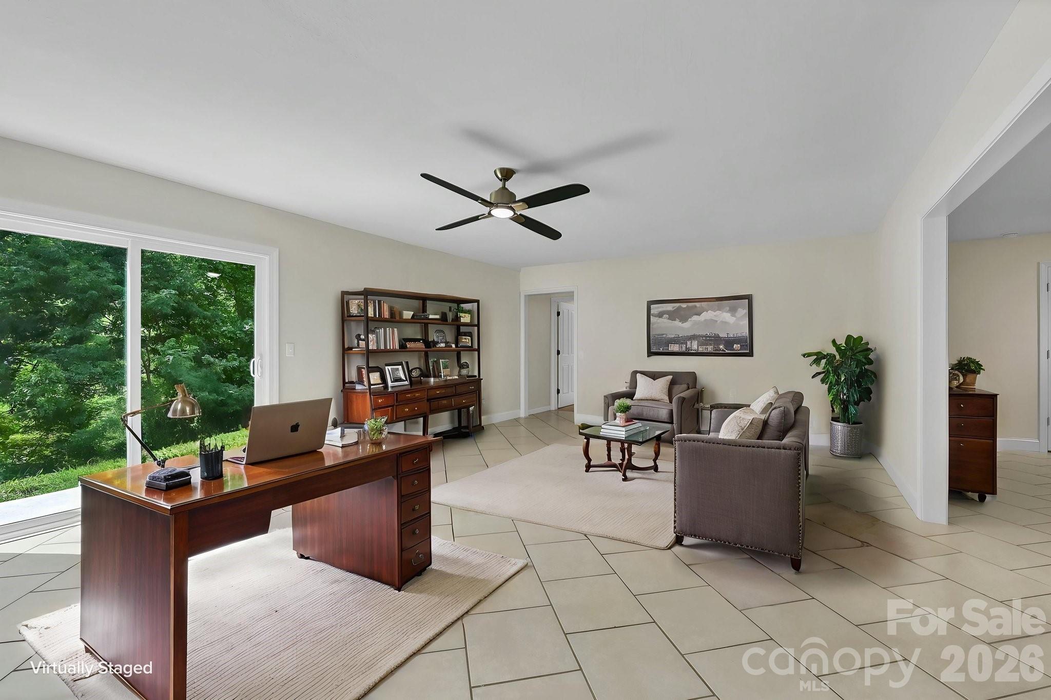157 Scarlett Ridge Drive — Marshall