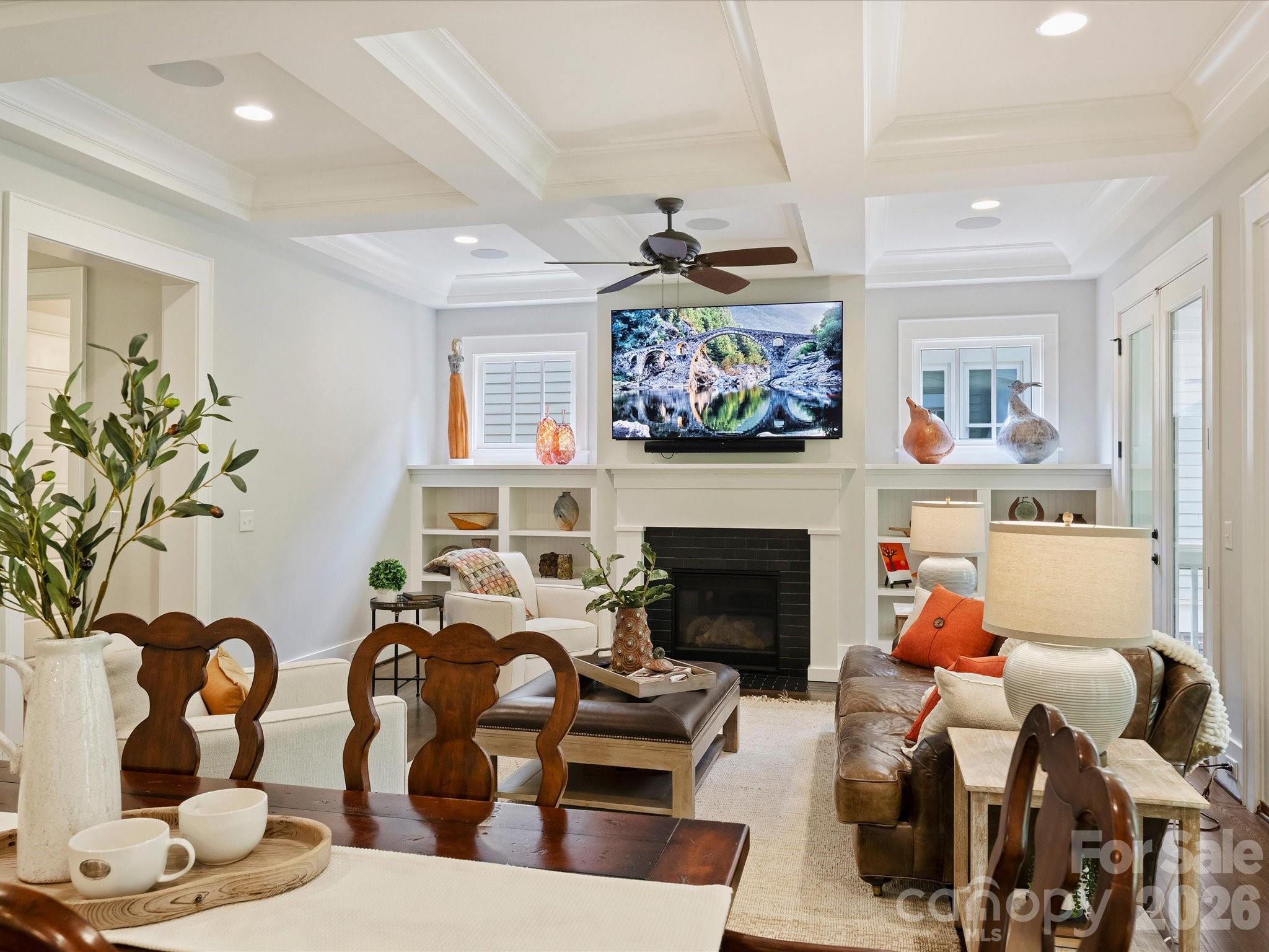 516 Hillside Avenue — Charlotte
