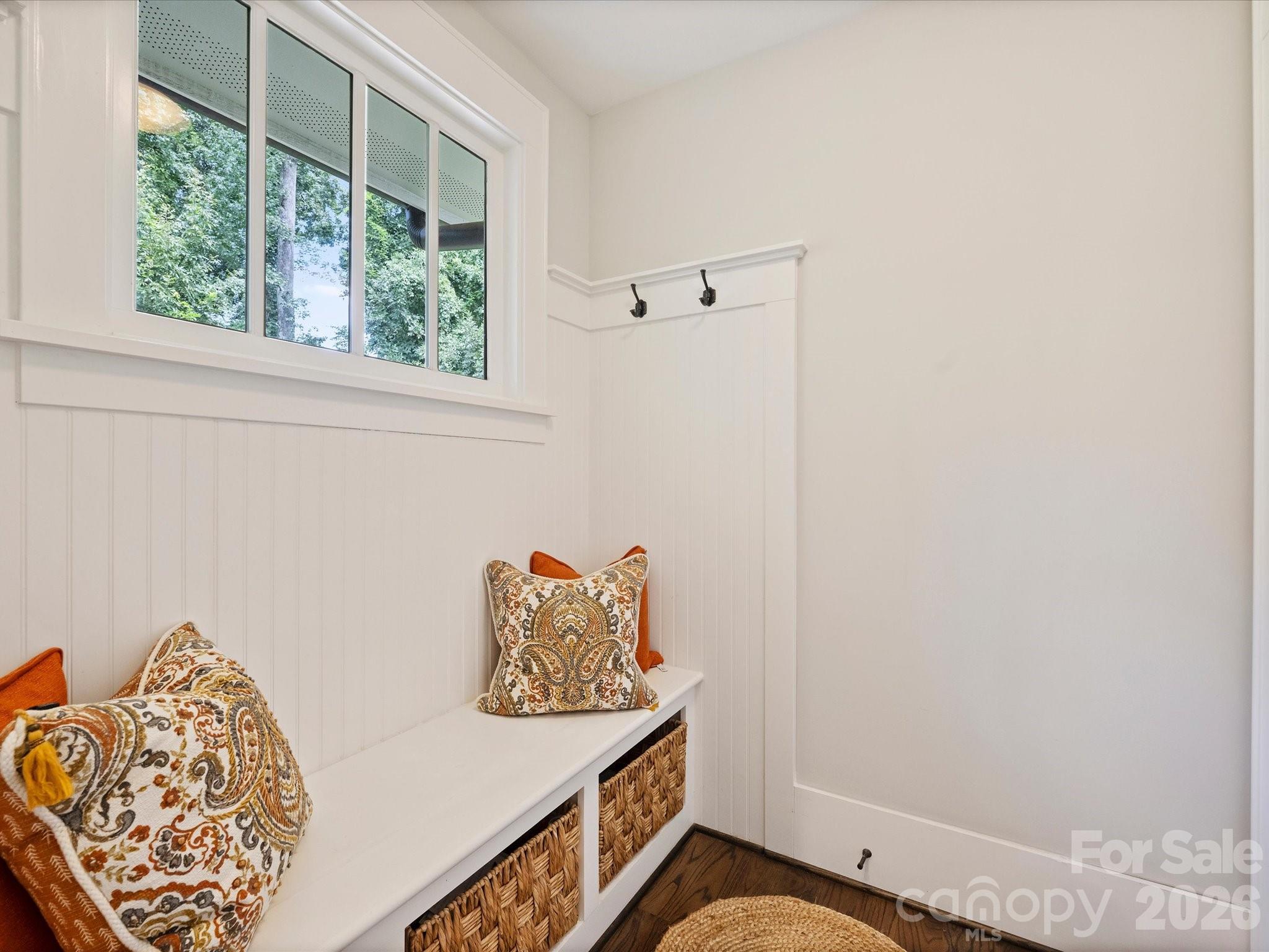 516 Hillside Avenue — Charlotte