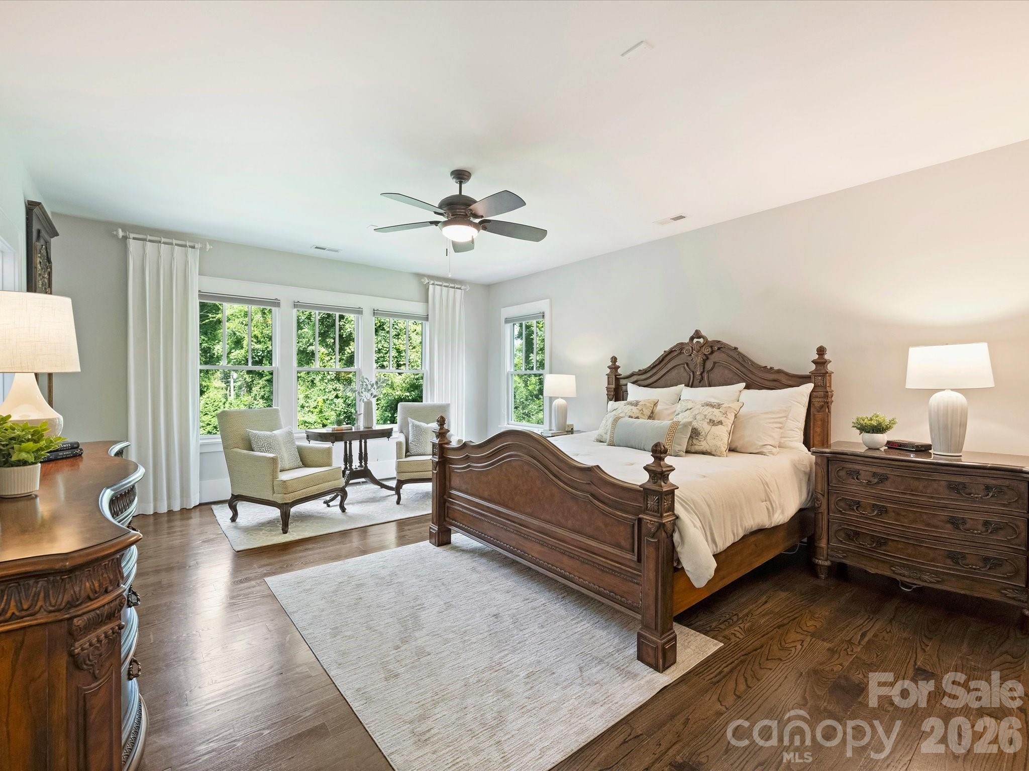 516 Hillside Avenue — Charlotte