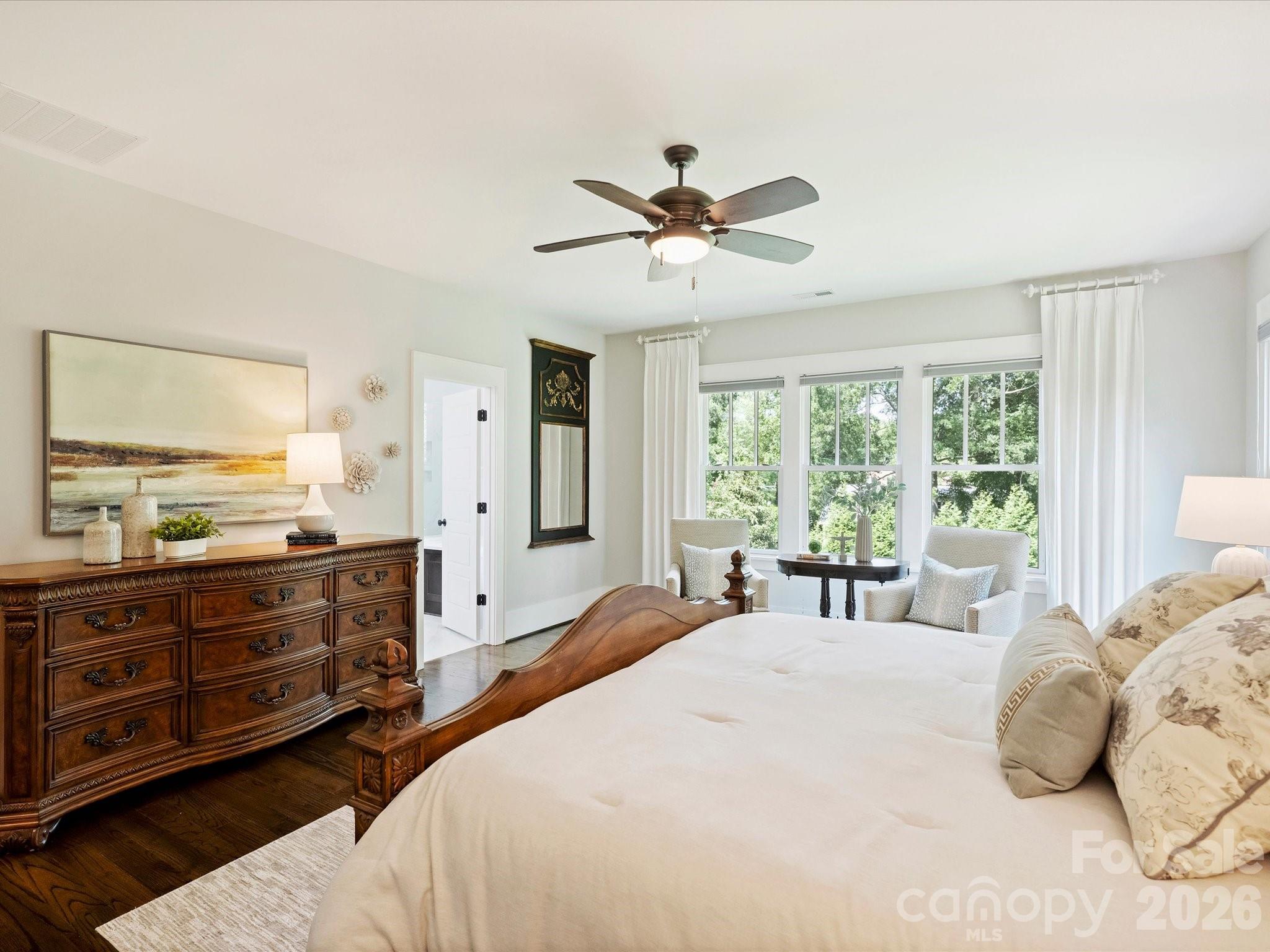 516 Hillside Avenue — Charlotte