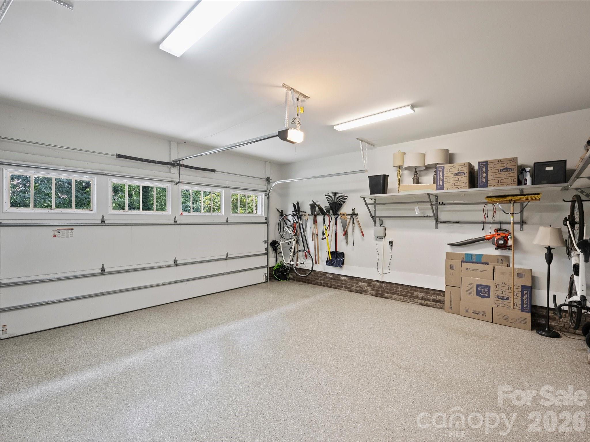 516 Hillside Avenue — Charlotte