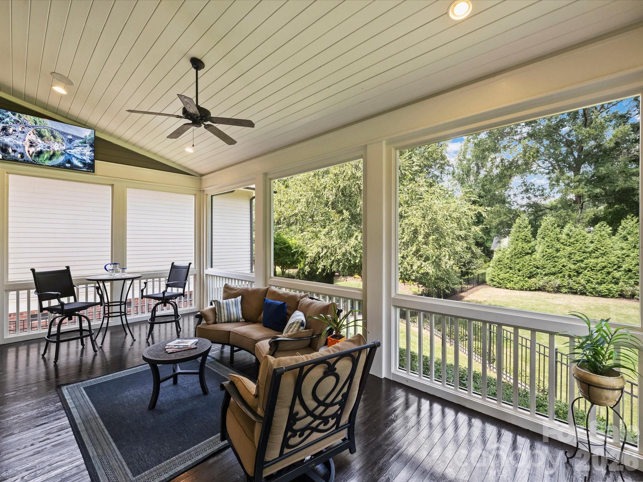 516 Hillside Avenue — Charlotte