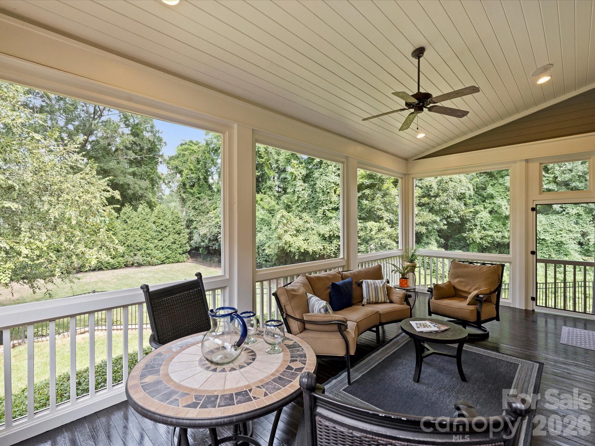 516 Hillside Avenue — Charlotte