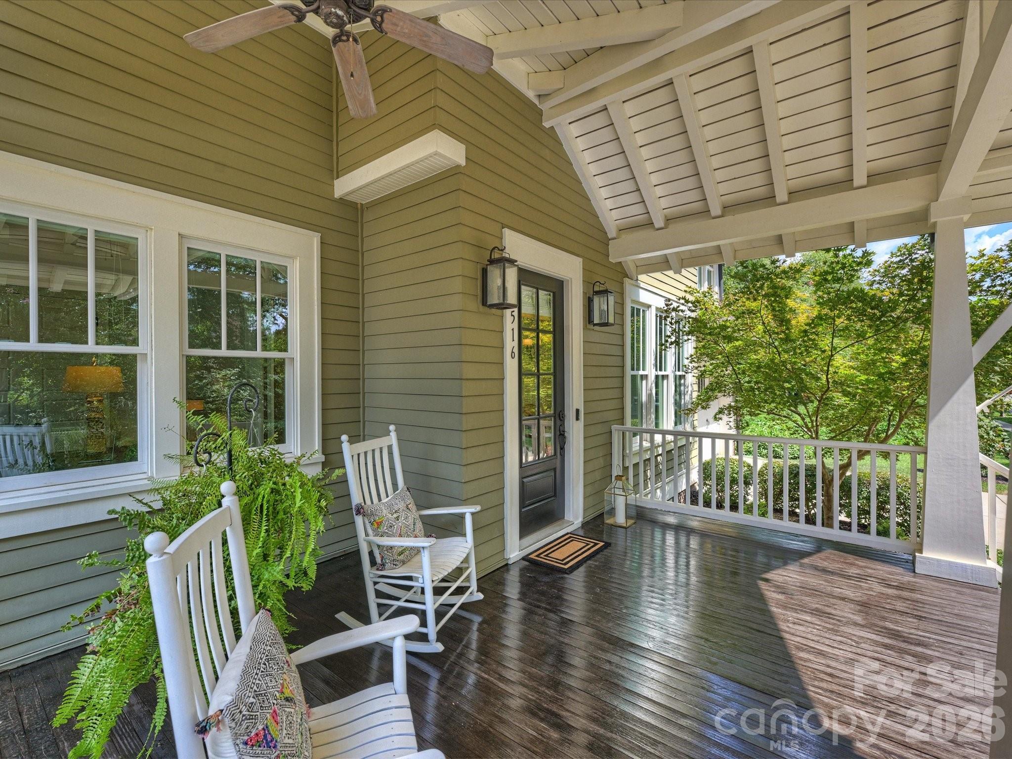 516 Hillside Avenue — Charlotte