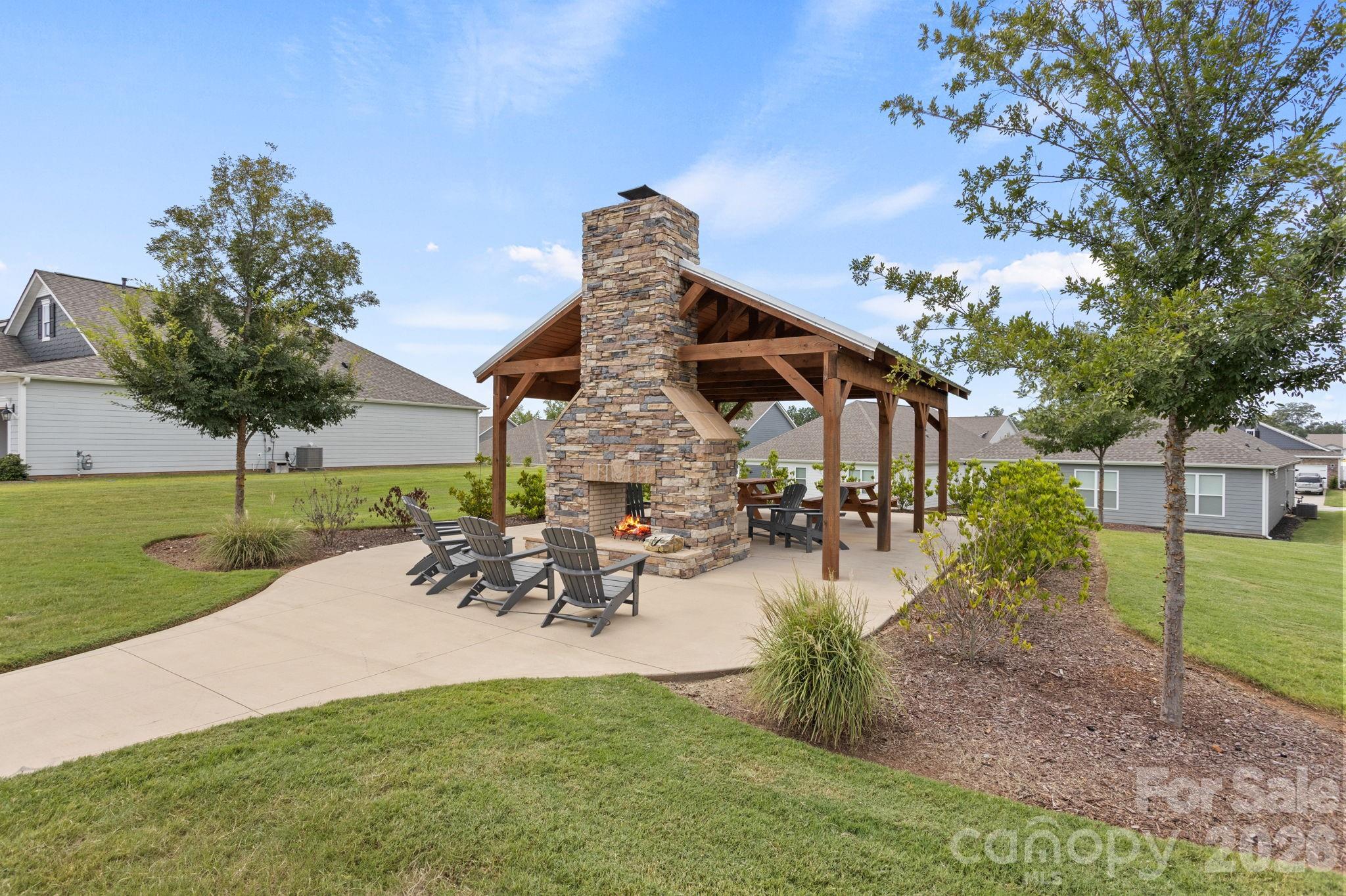 1723 Wabash Place — Boiling Springs