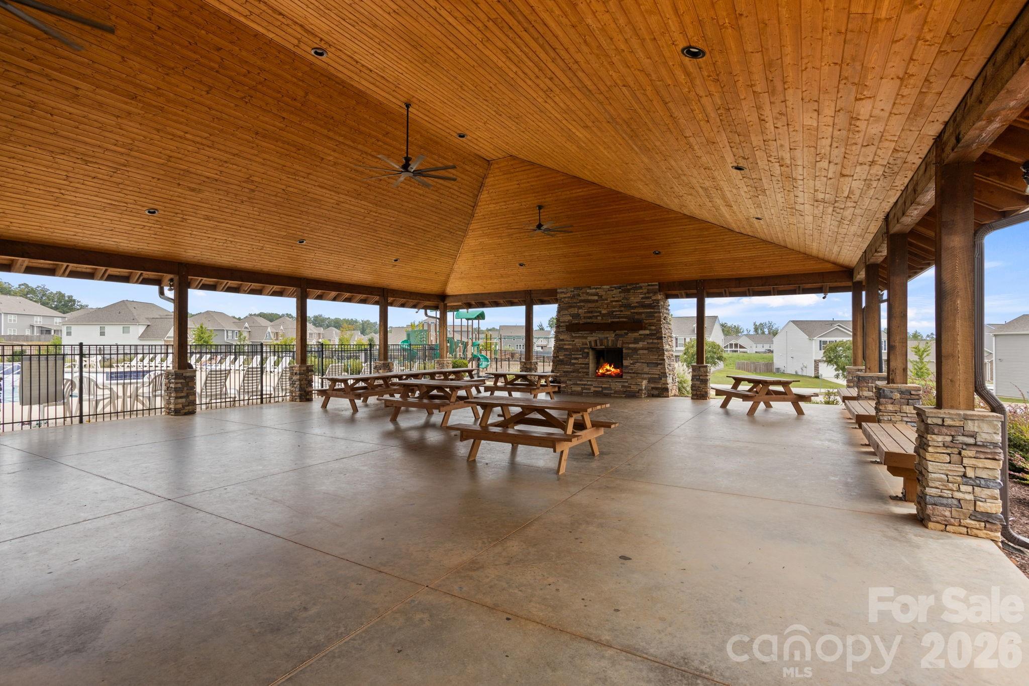 1723 Wabash Place — Boiling Springs