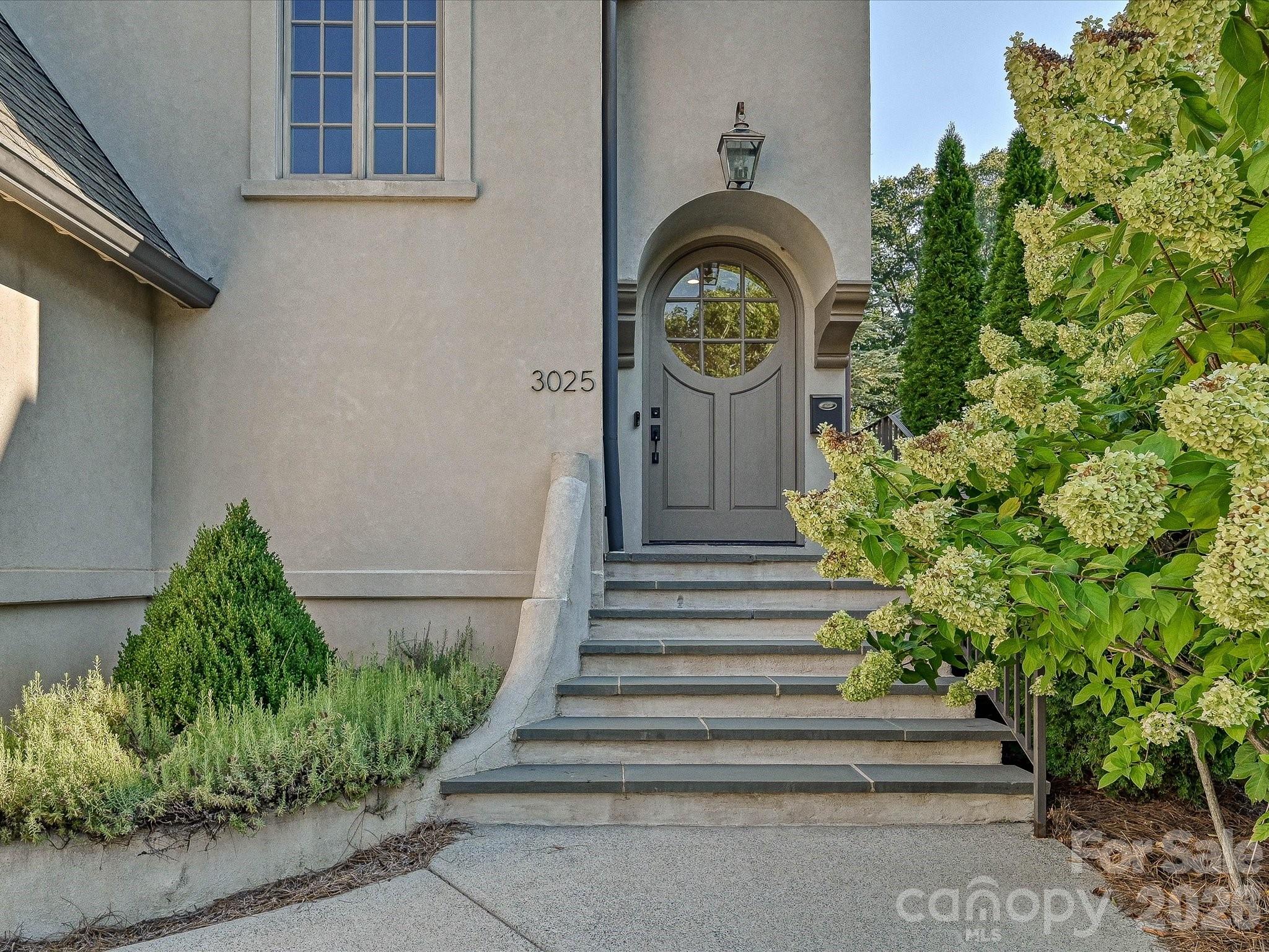 3025 Hanson Drive — Charlotte