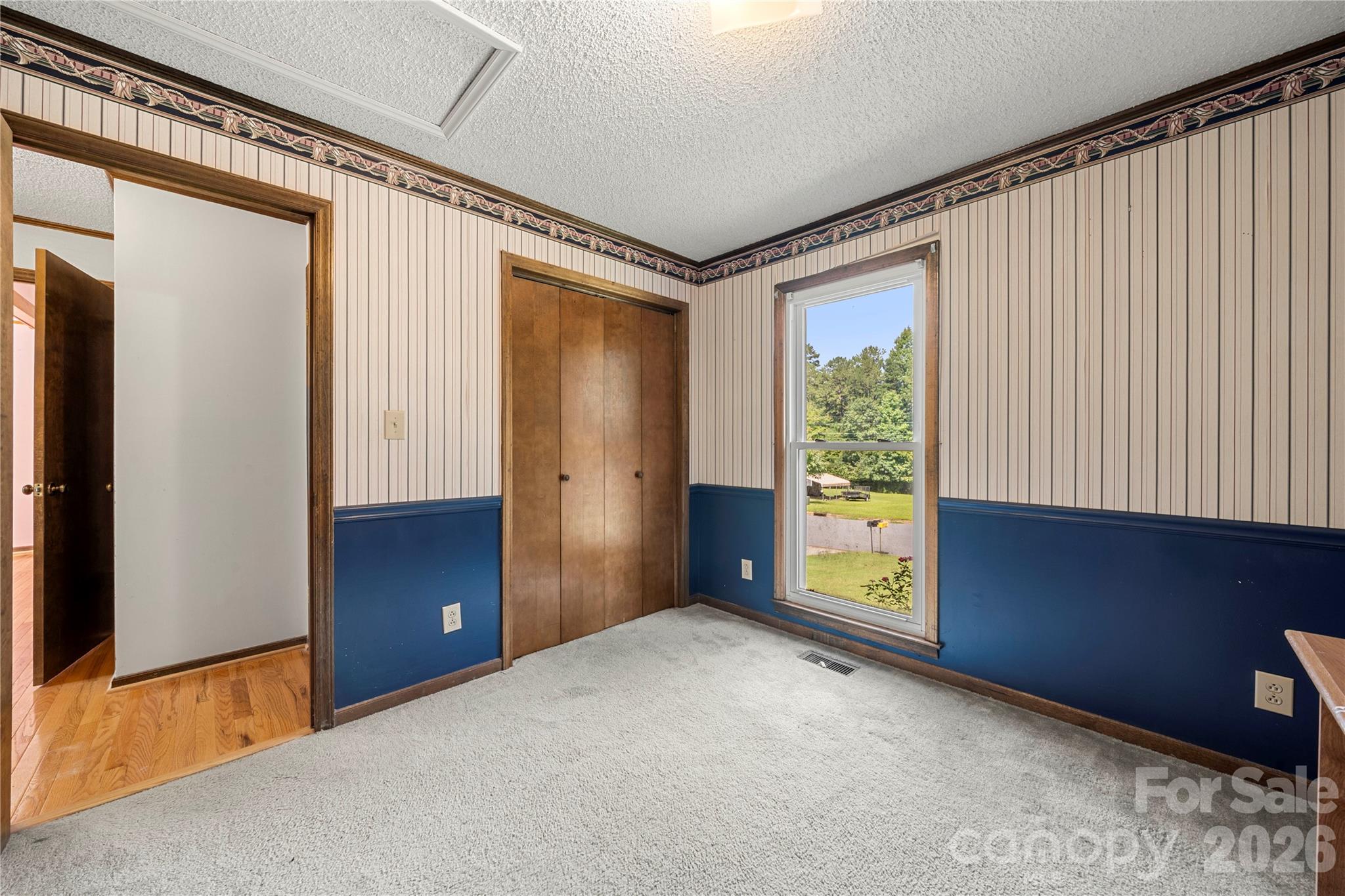 1810 Oak Hollow Road — Gastonia