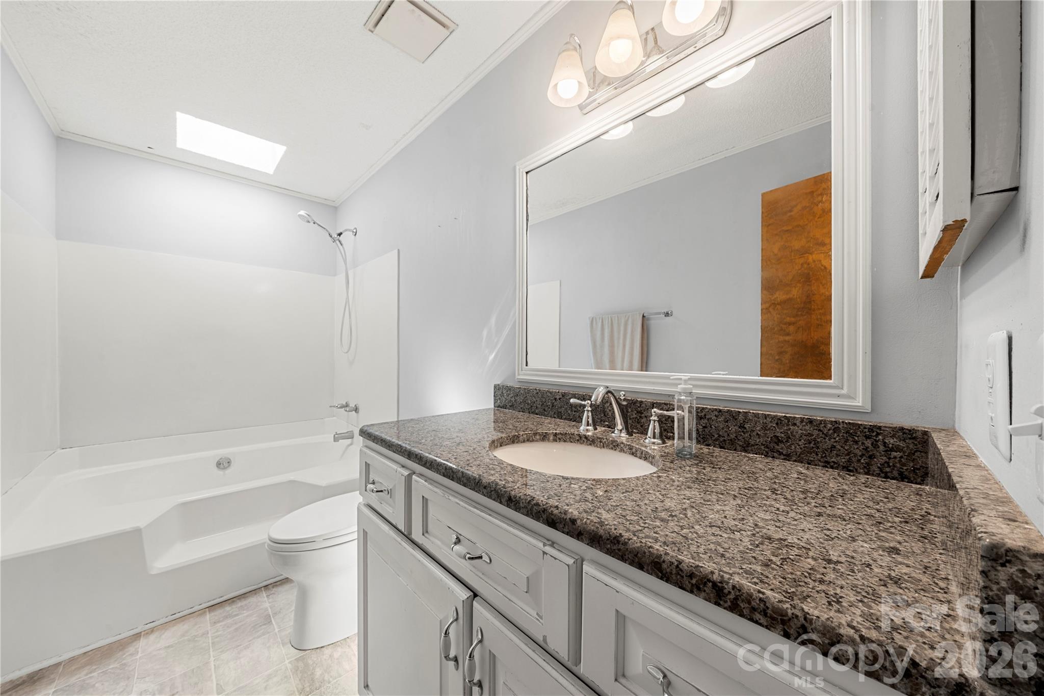 1810 Oak Hollow Road — Gastonia