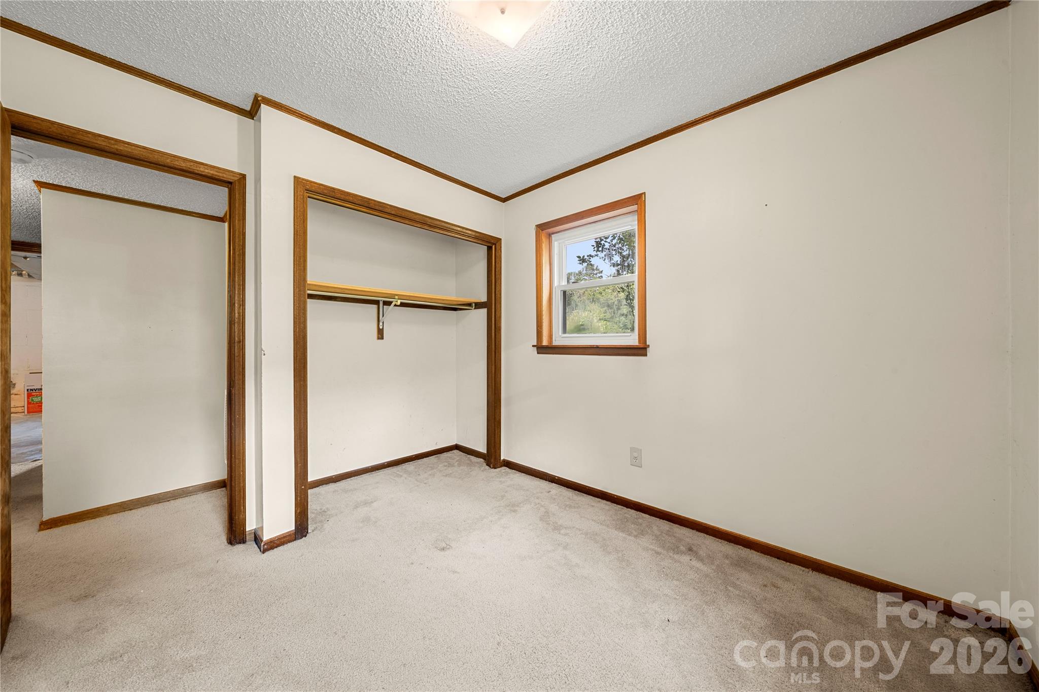1810 Oak Hollow Road — Gastonia