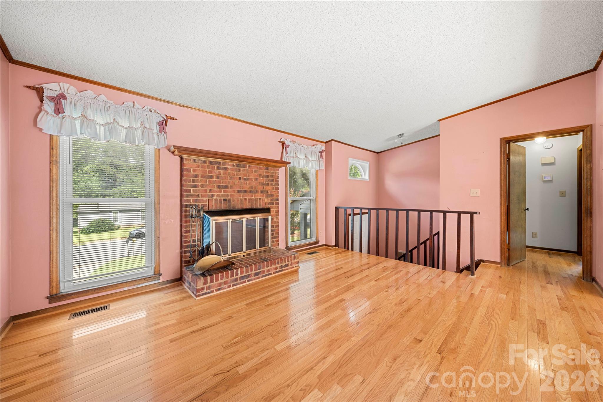 1810 Oak Hollow Road — Gastonia
