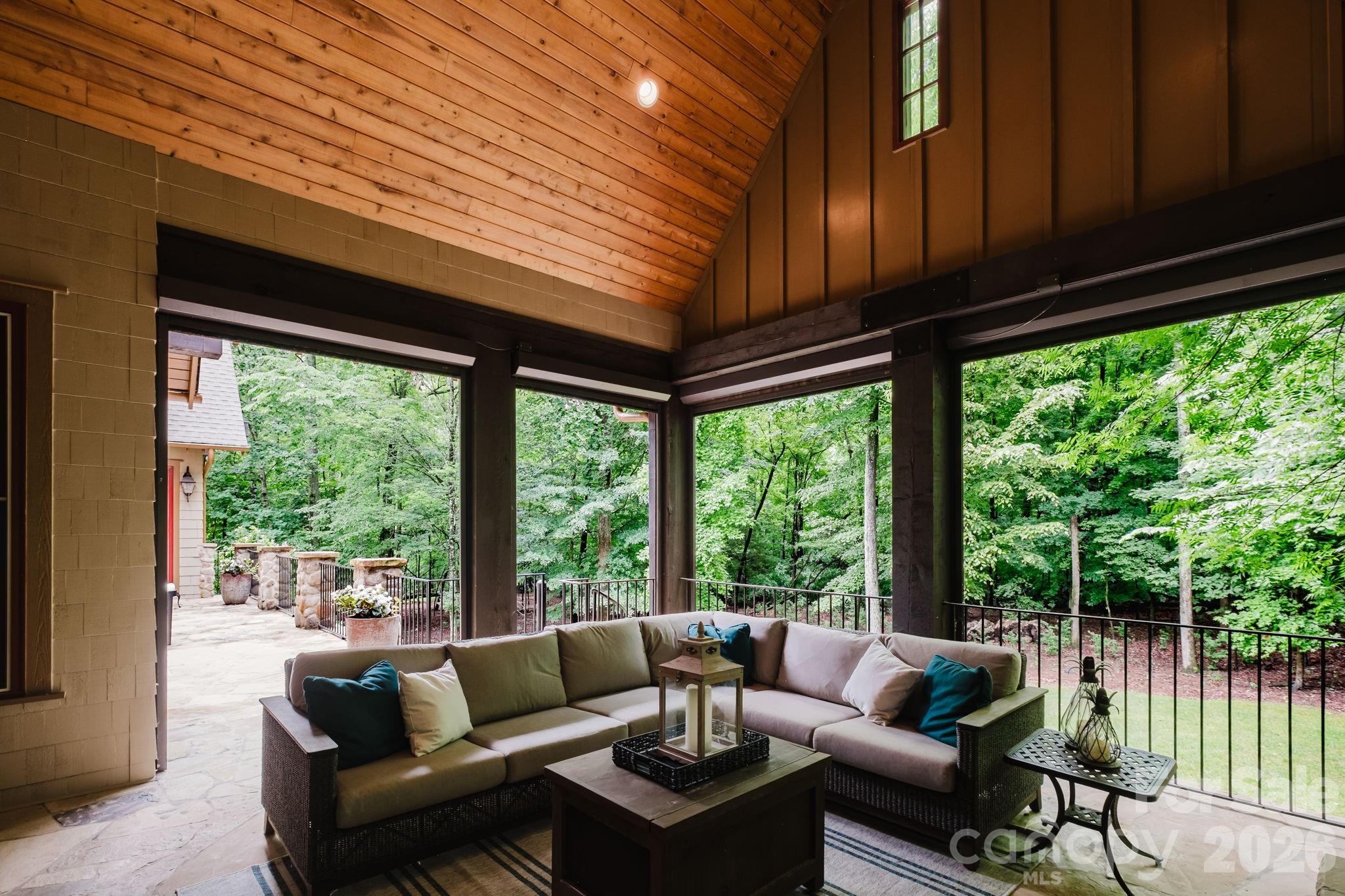 10930 Green Heron Court — Charlotte