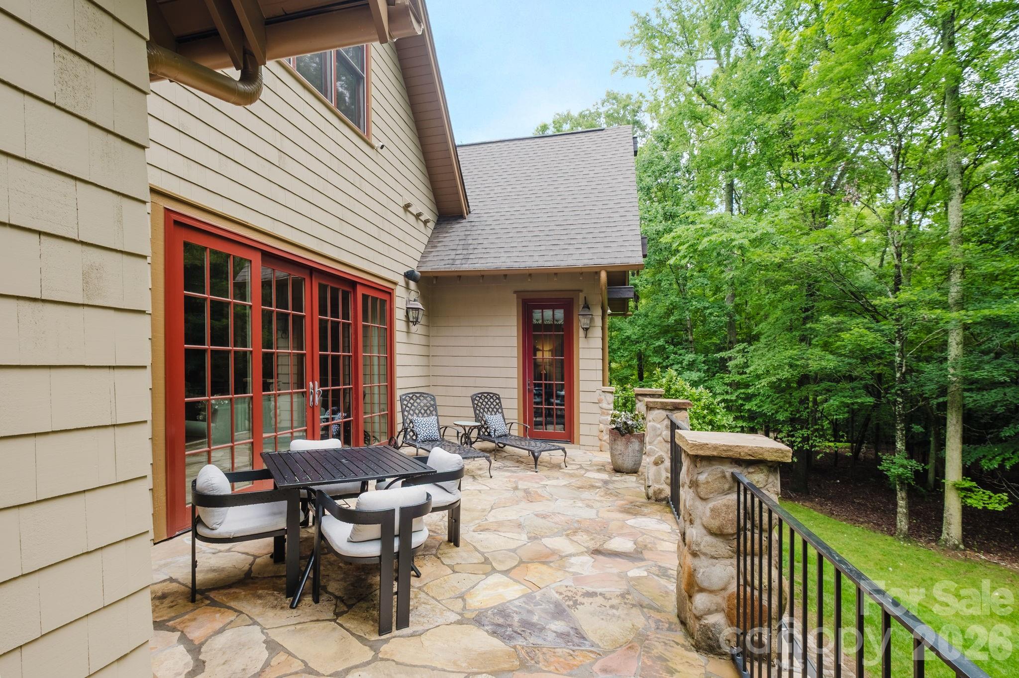 10930 Green Heron Court — Charlotte
