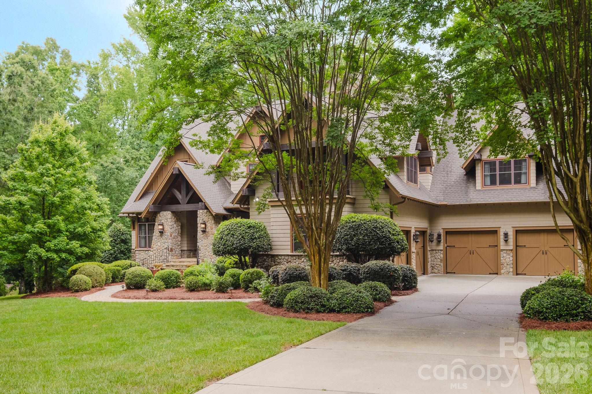 10930 Green Heron Court — Charlotte