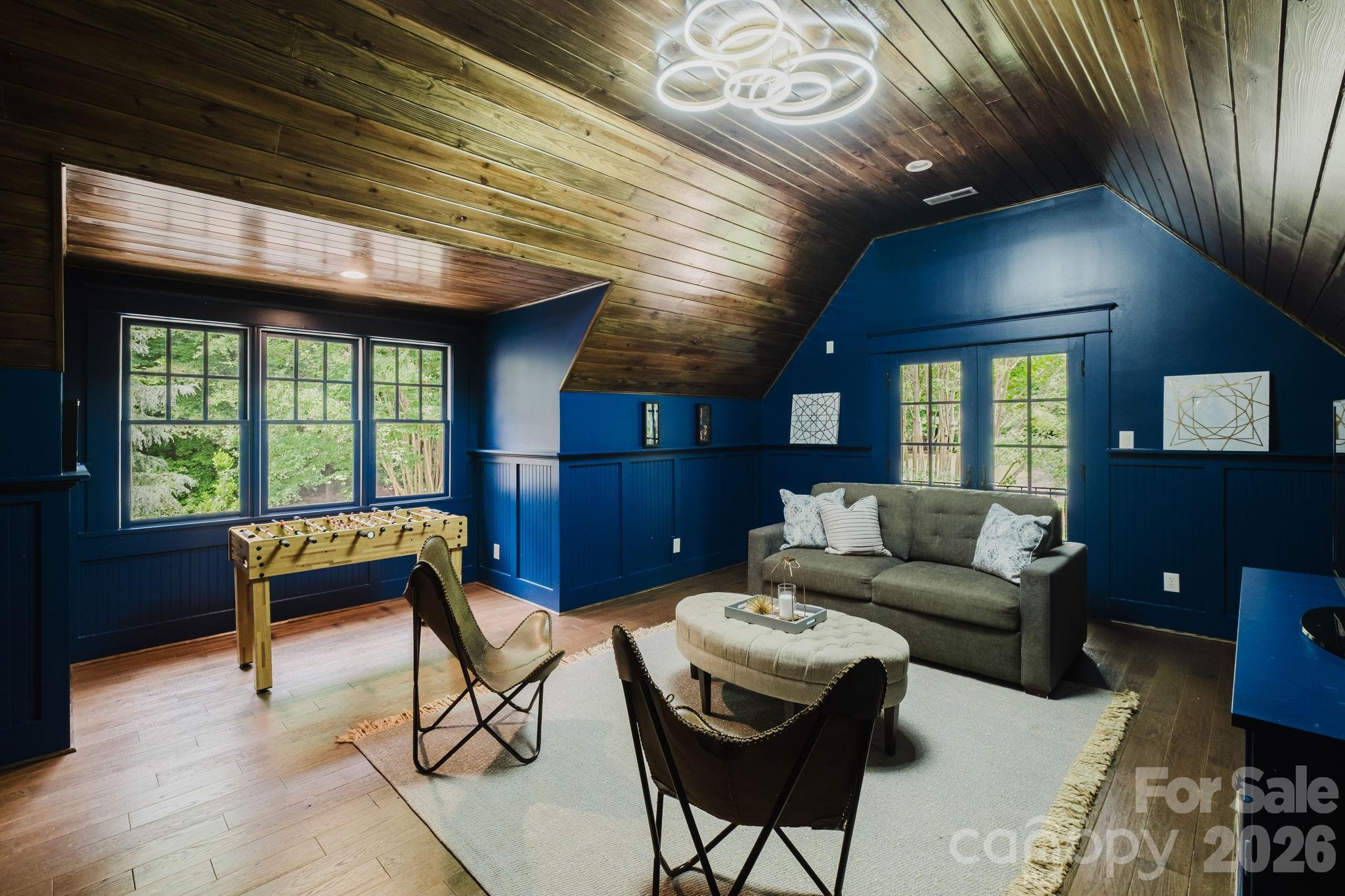 10930 Green Heron Court — Charlotte