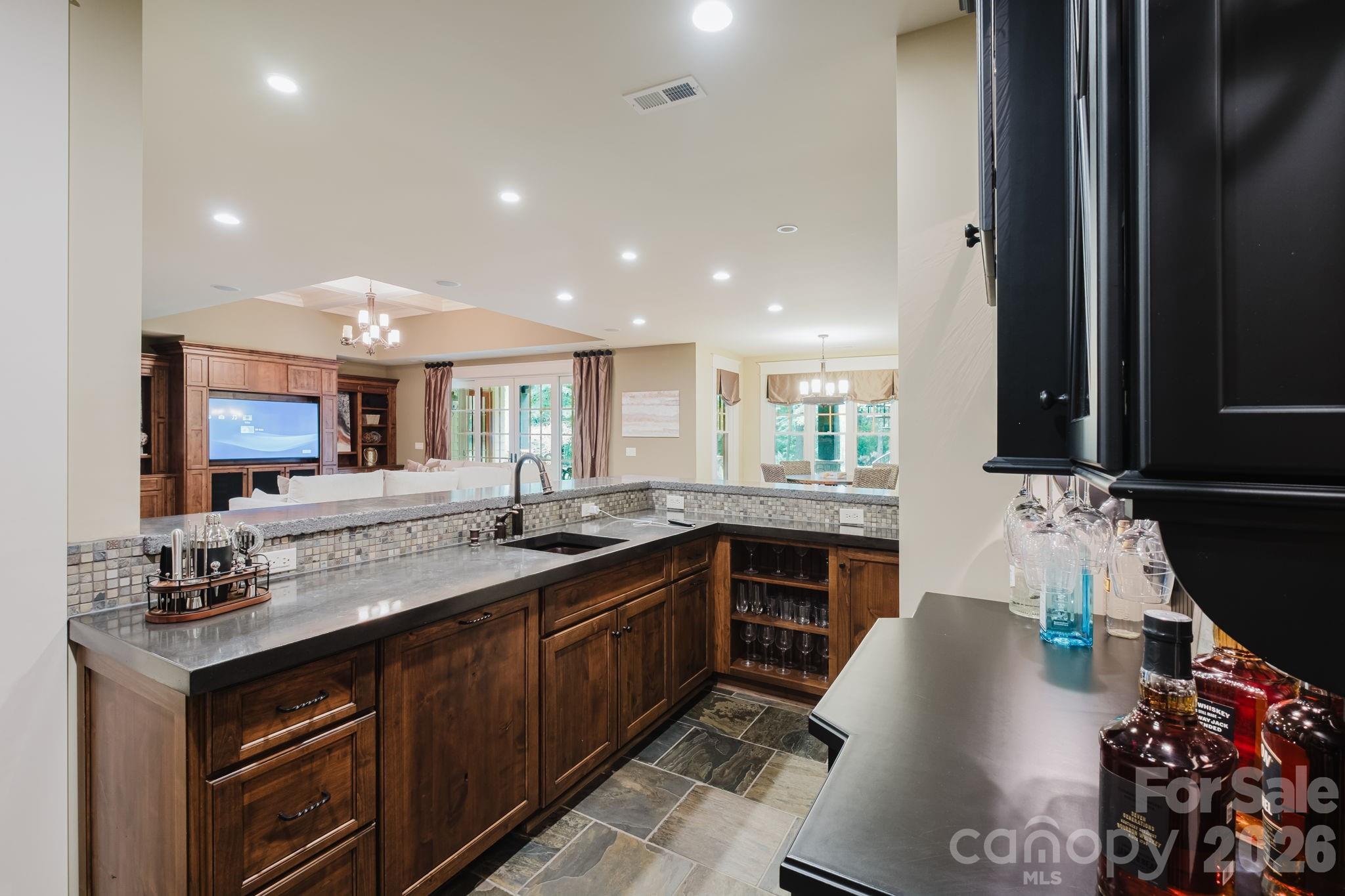 10930 Green Heron Court — Charlotte