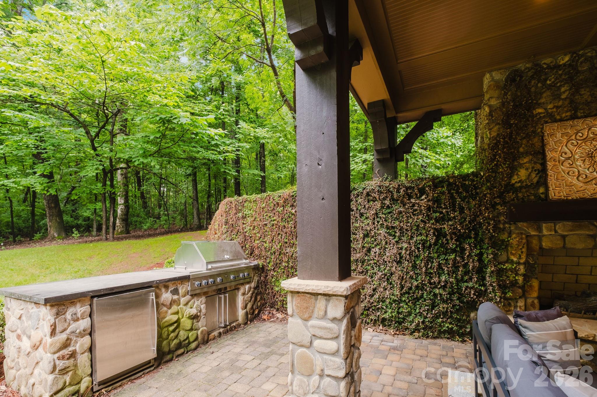 10930 Green Heron Court — Charlotte