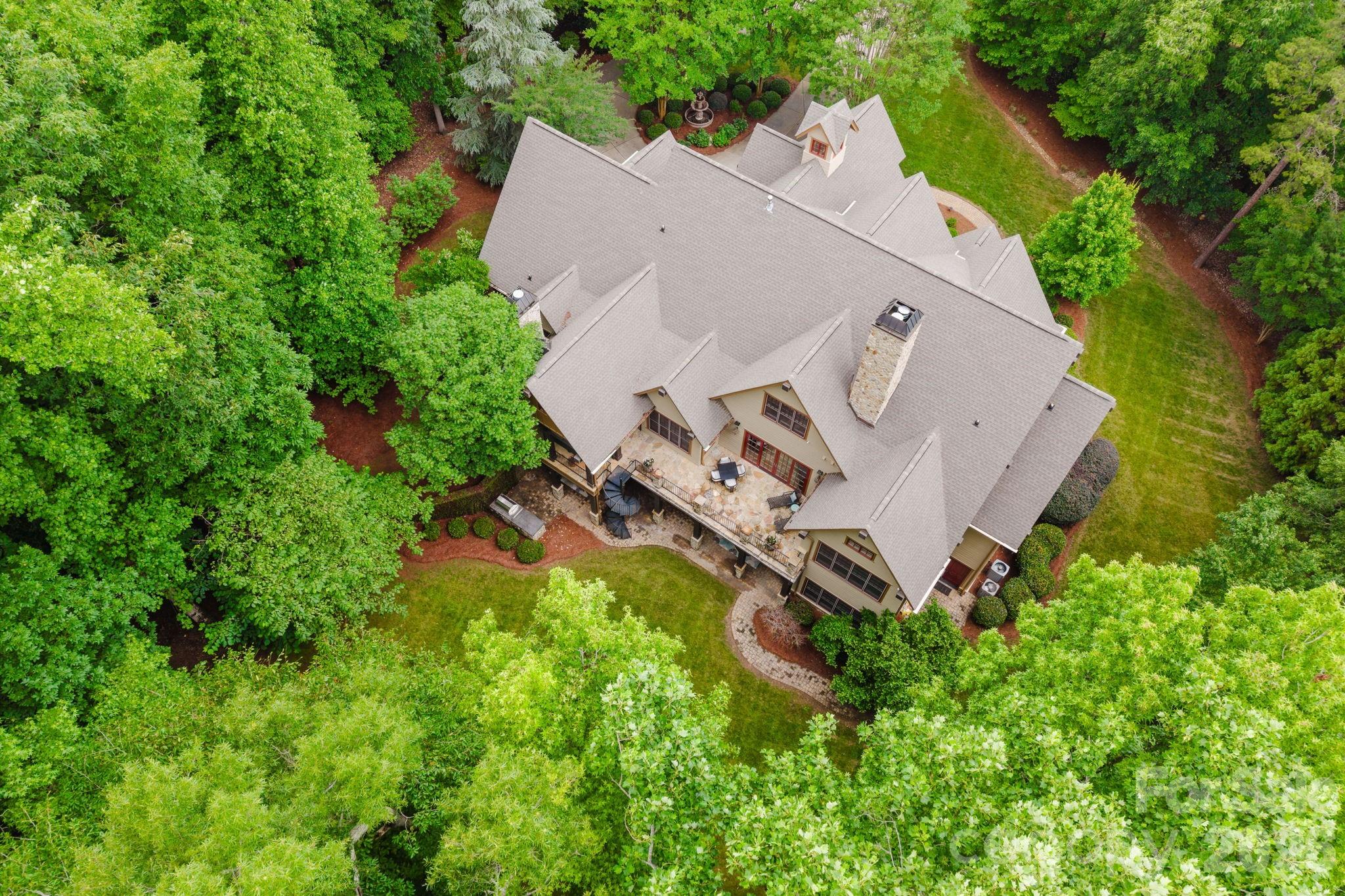 10930 Green Heron Court — Charlotte