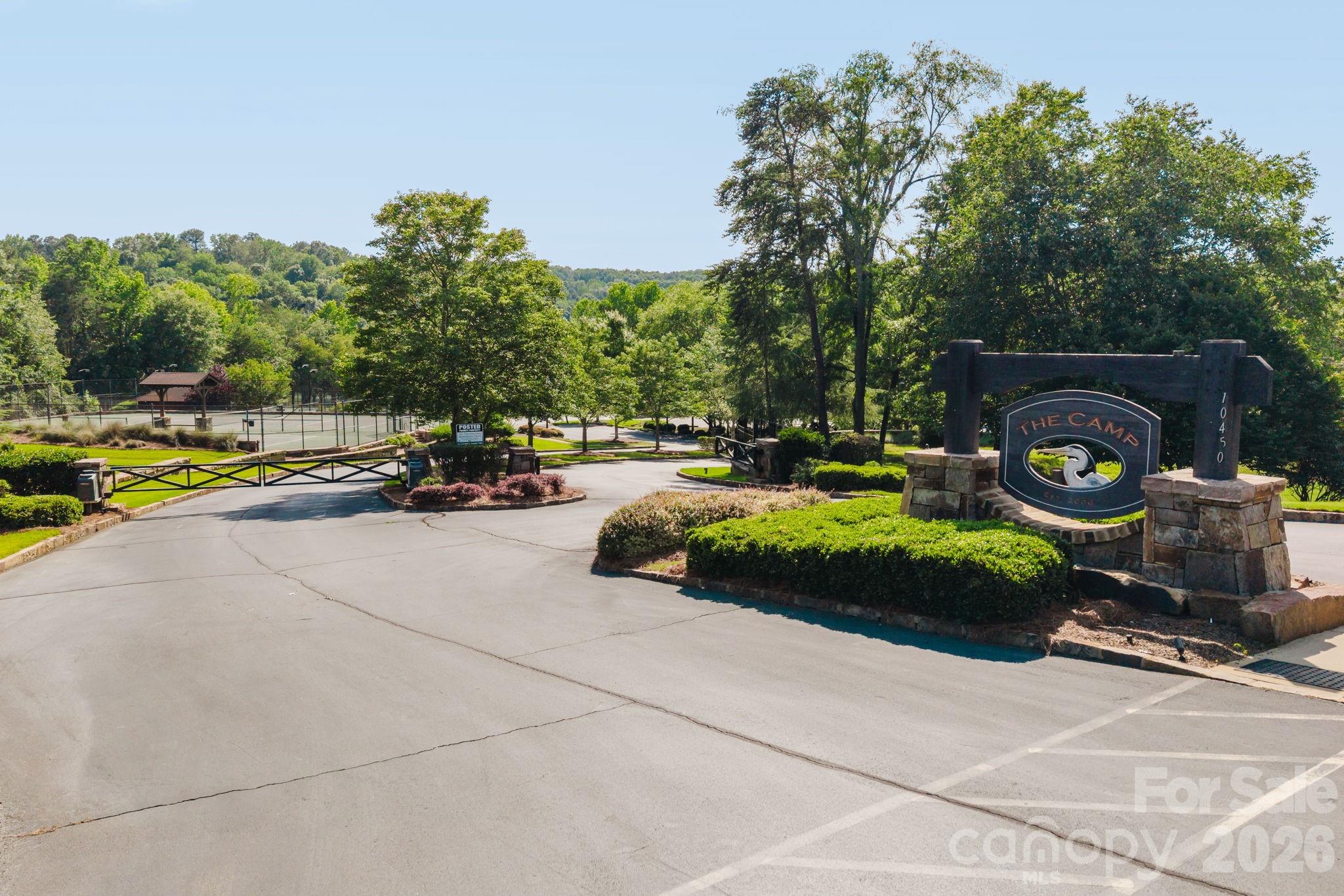 10930 Green Heron Court — Charlotte