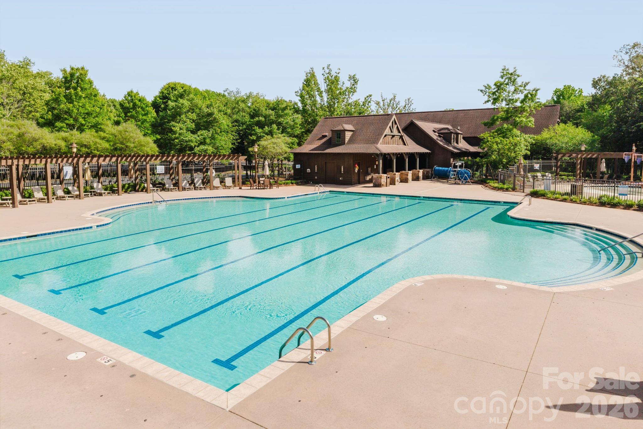 10930 Green Heron Court — Charlotte