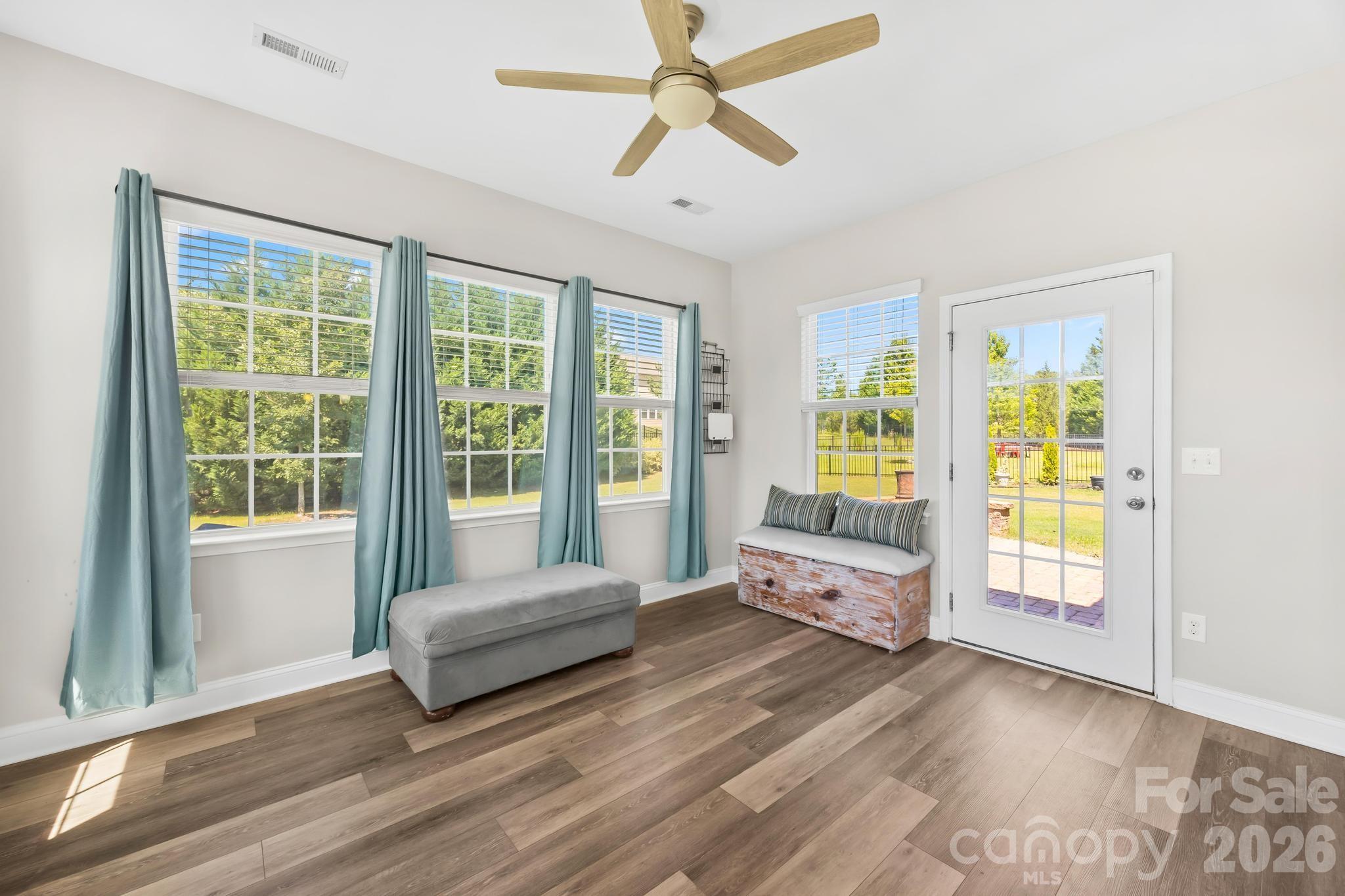 16113 Foreleigh Road — Huntersville