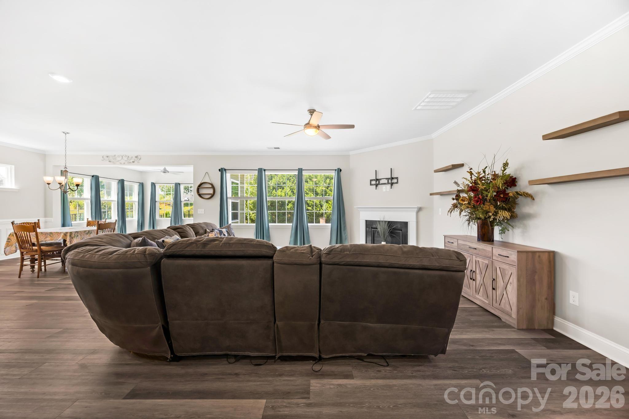 16113 Foreleigh Road — Huntersville