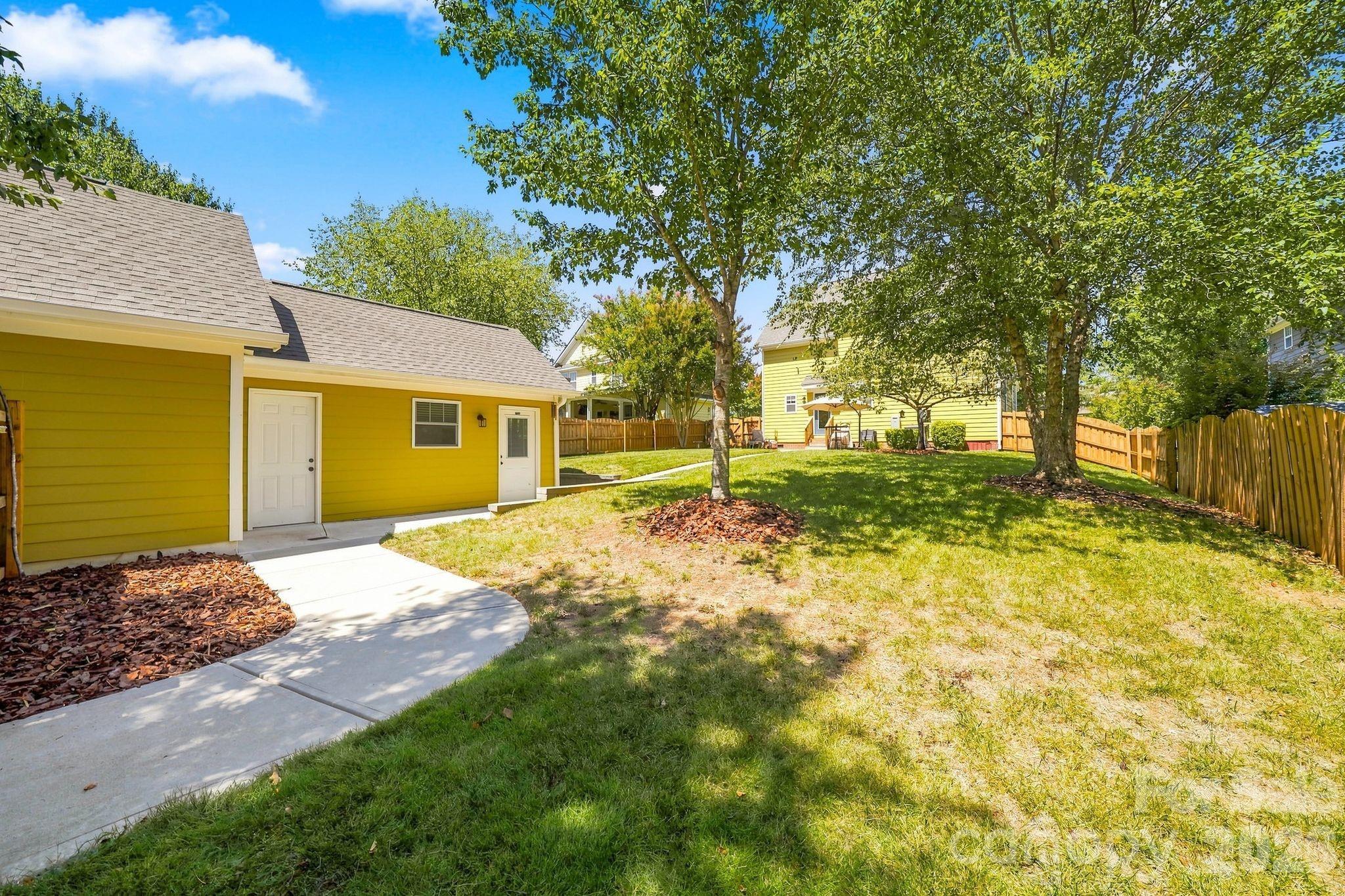 11106 Harbert Road — Huntersville