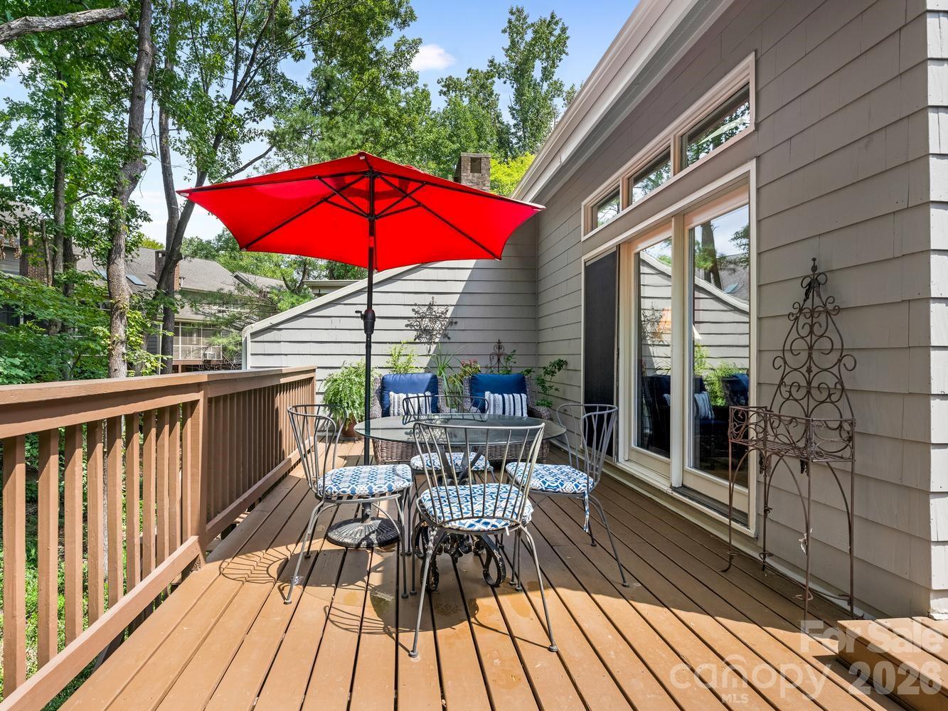 6504 Racquet Wood Court — Charlotte