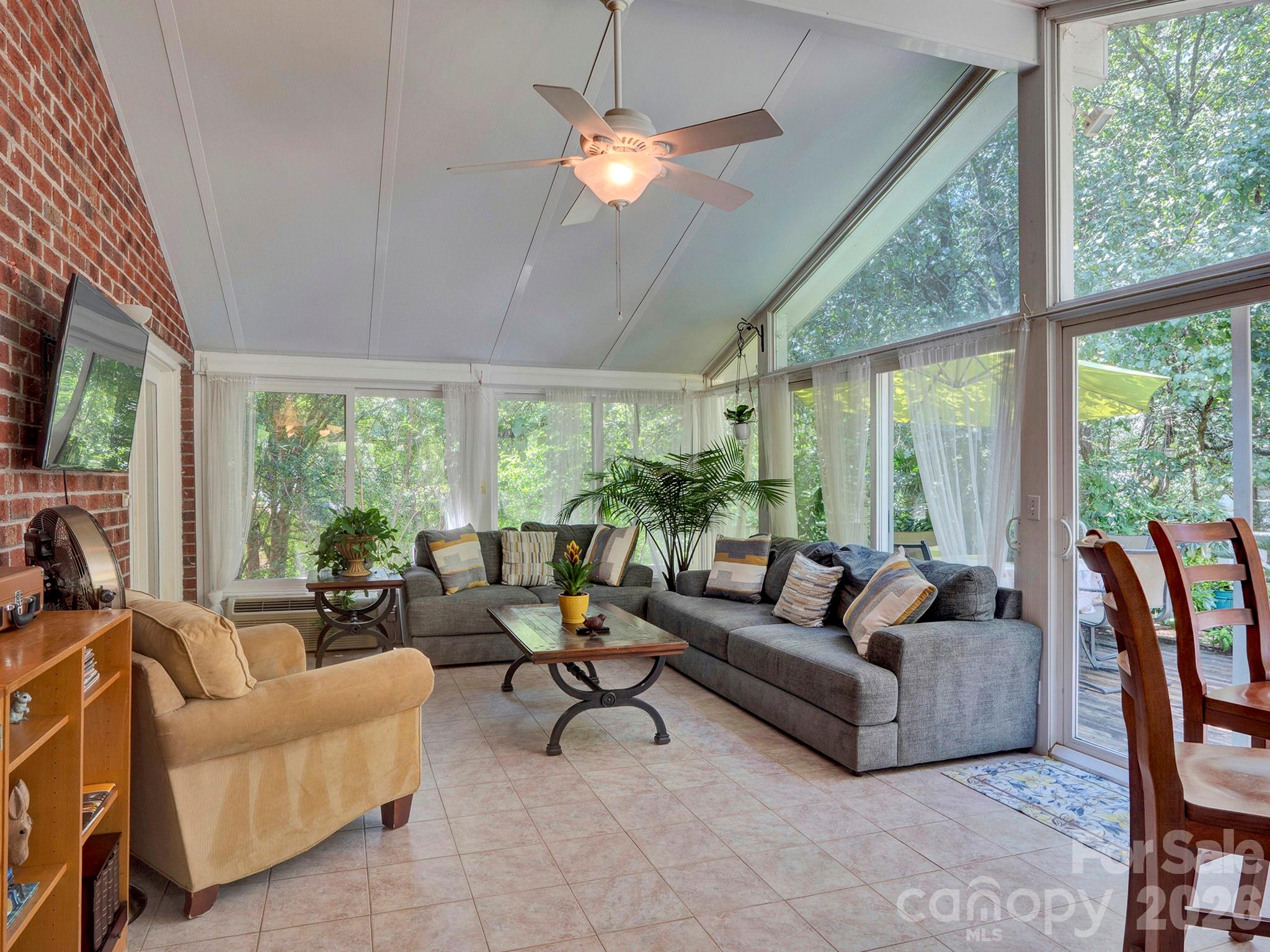 12635 Headquarters Farm Road — Charlotte