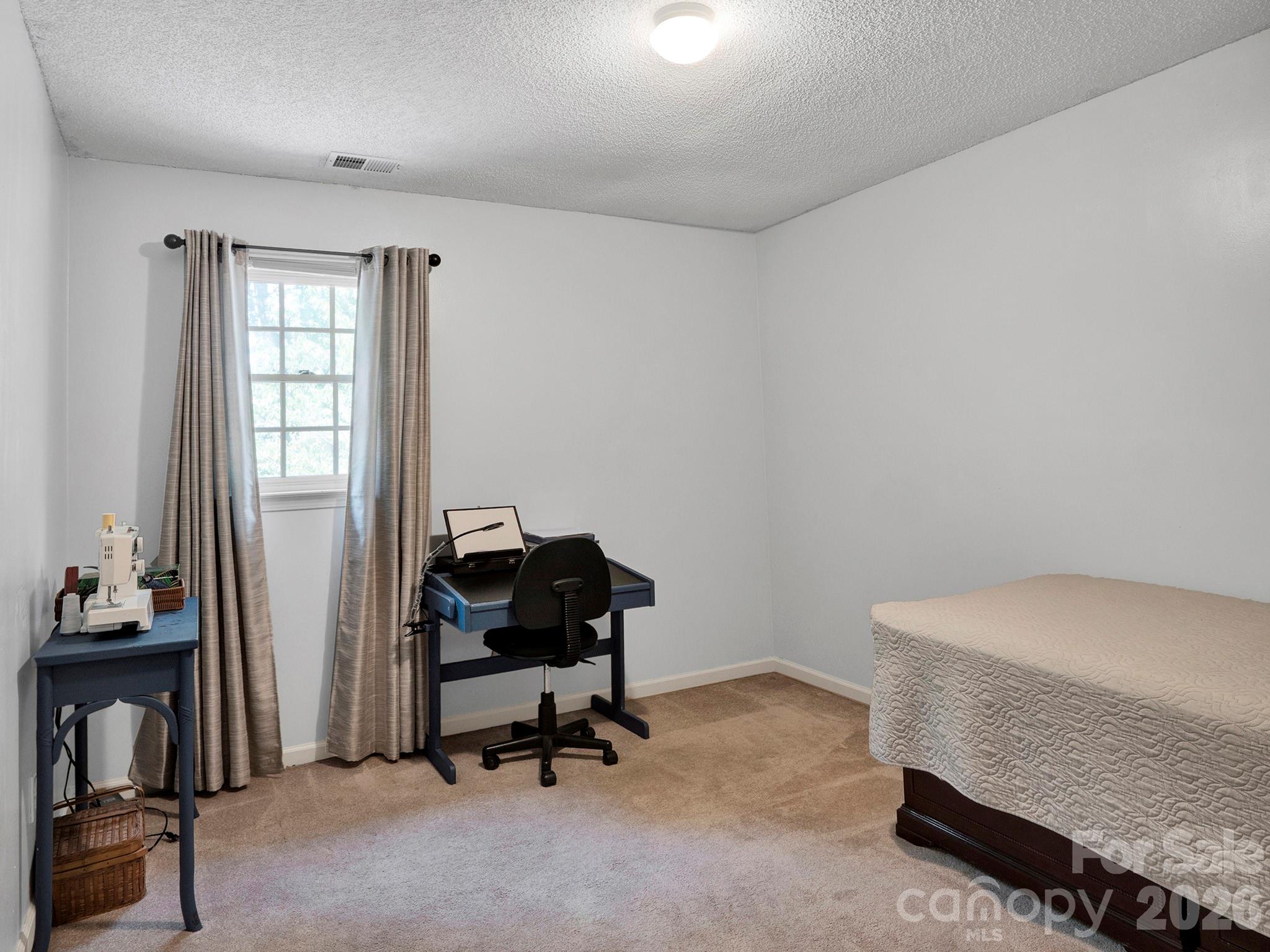 12635 Headquarters Farm Road — Charlotte