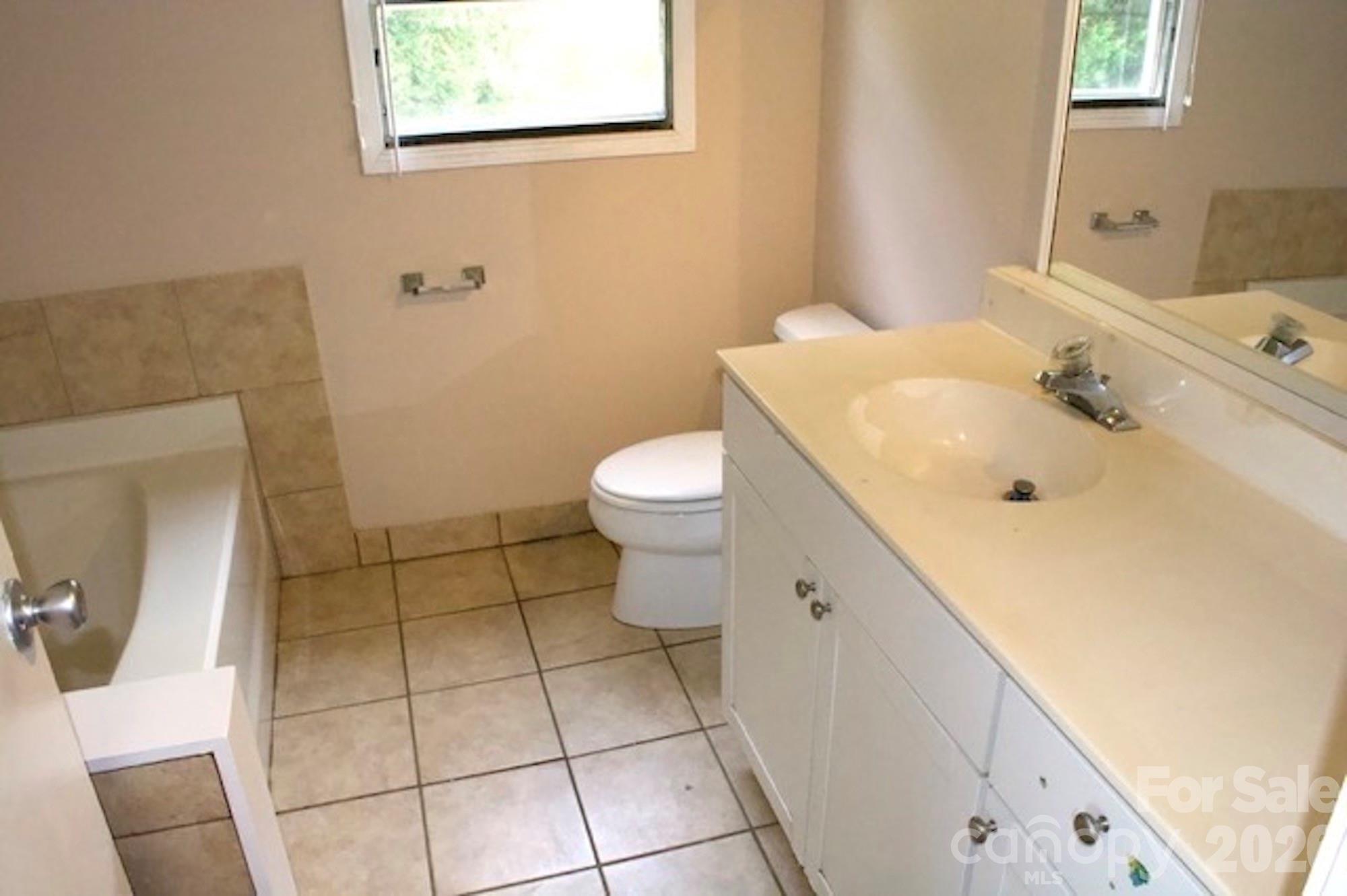 1016 Bethesda Road #4, 3, 2 — Statesville