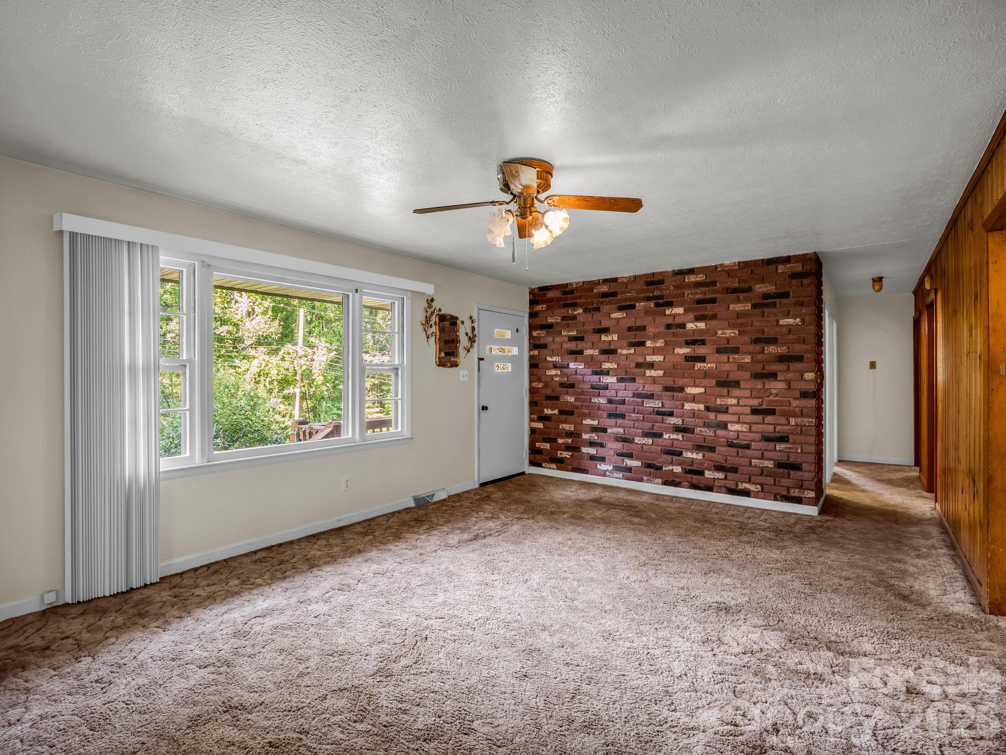 375 Bee Tree Road — Swannanoa