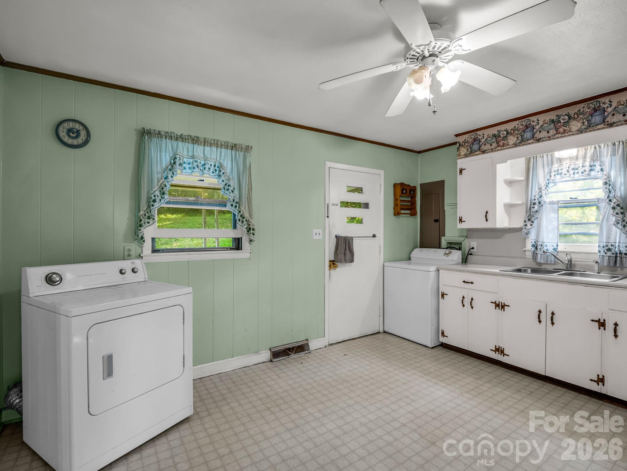 375 Bee Tree Road — Swannanoa