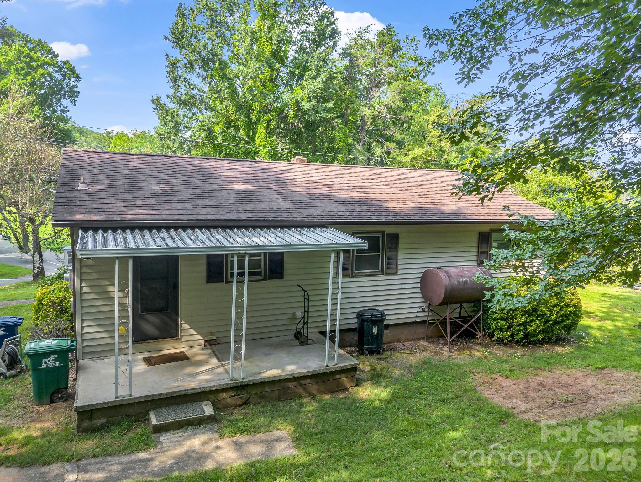 375 Bee Tree Road — Swannanoa