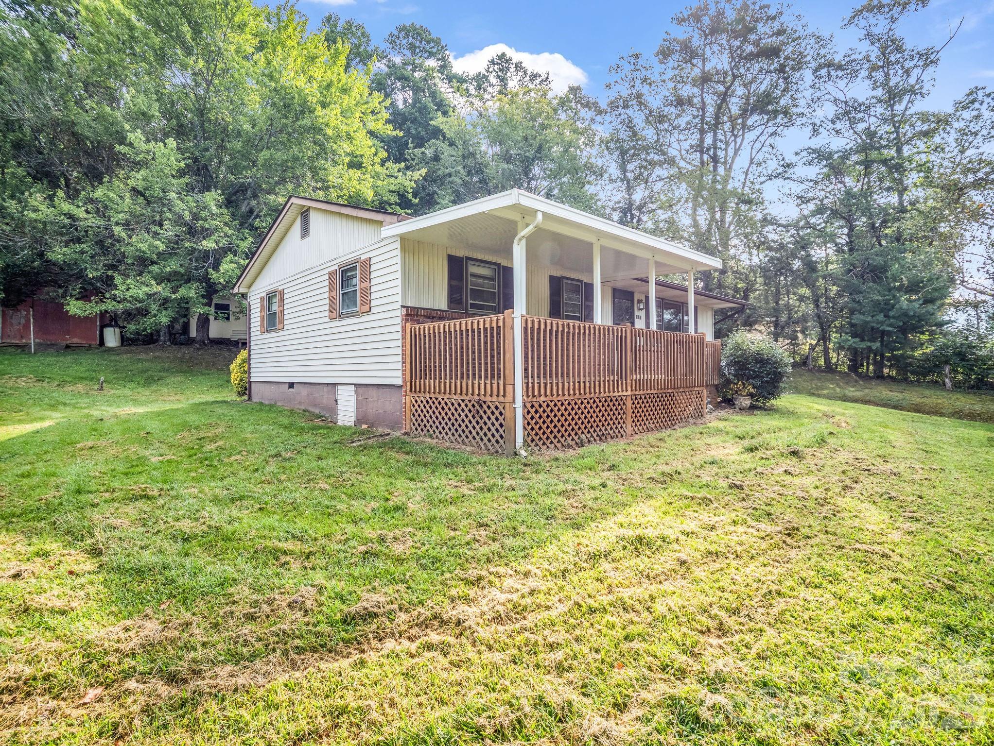 375 Bee Tree Road — Swannanoa