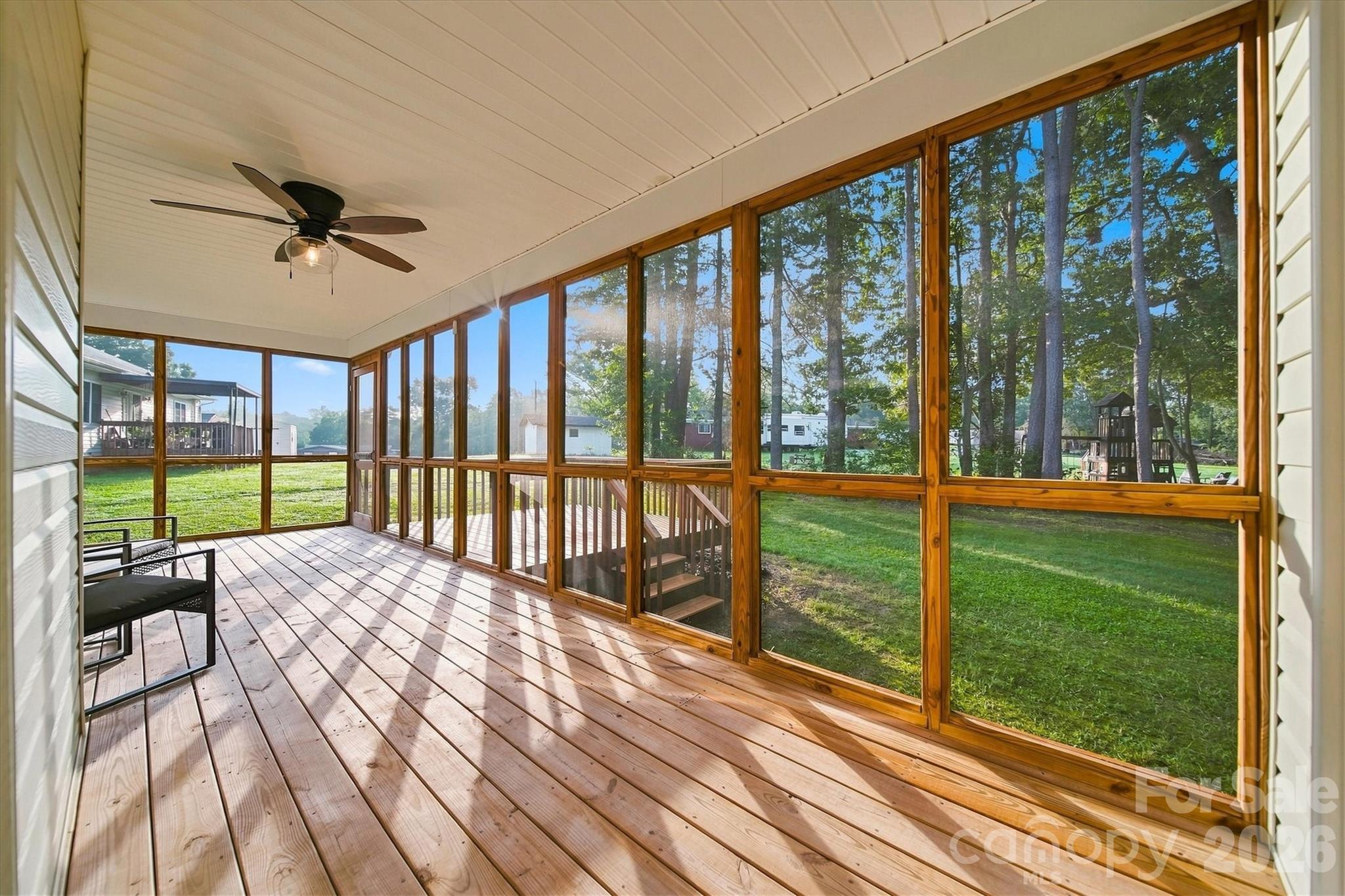 2556 23rd Street Drive NE — Hickory